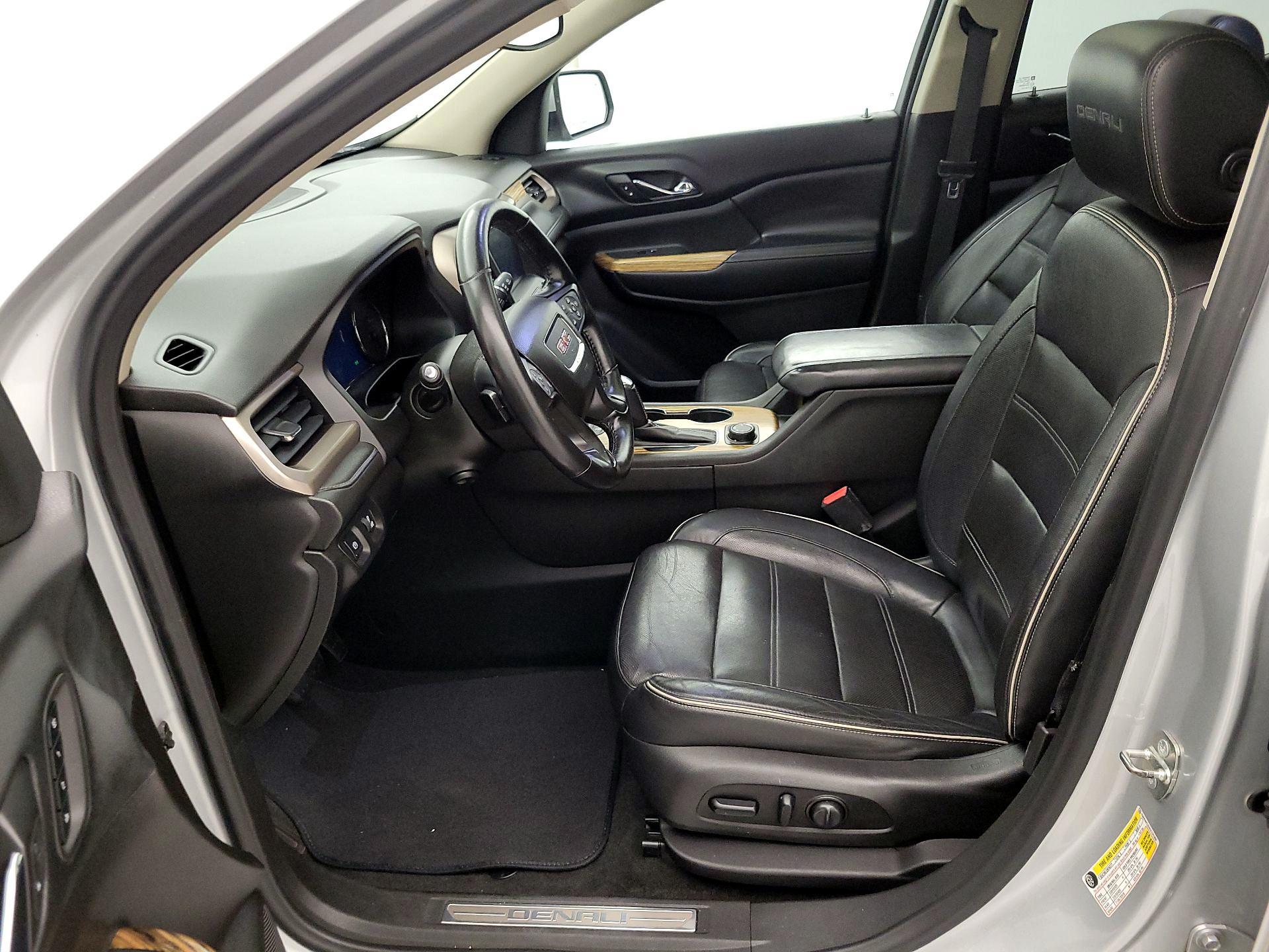Thumbnail: 2017 GMC Acadia - 11