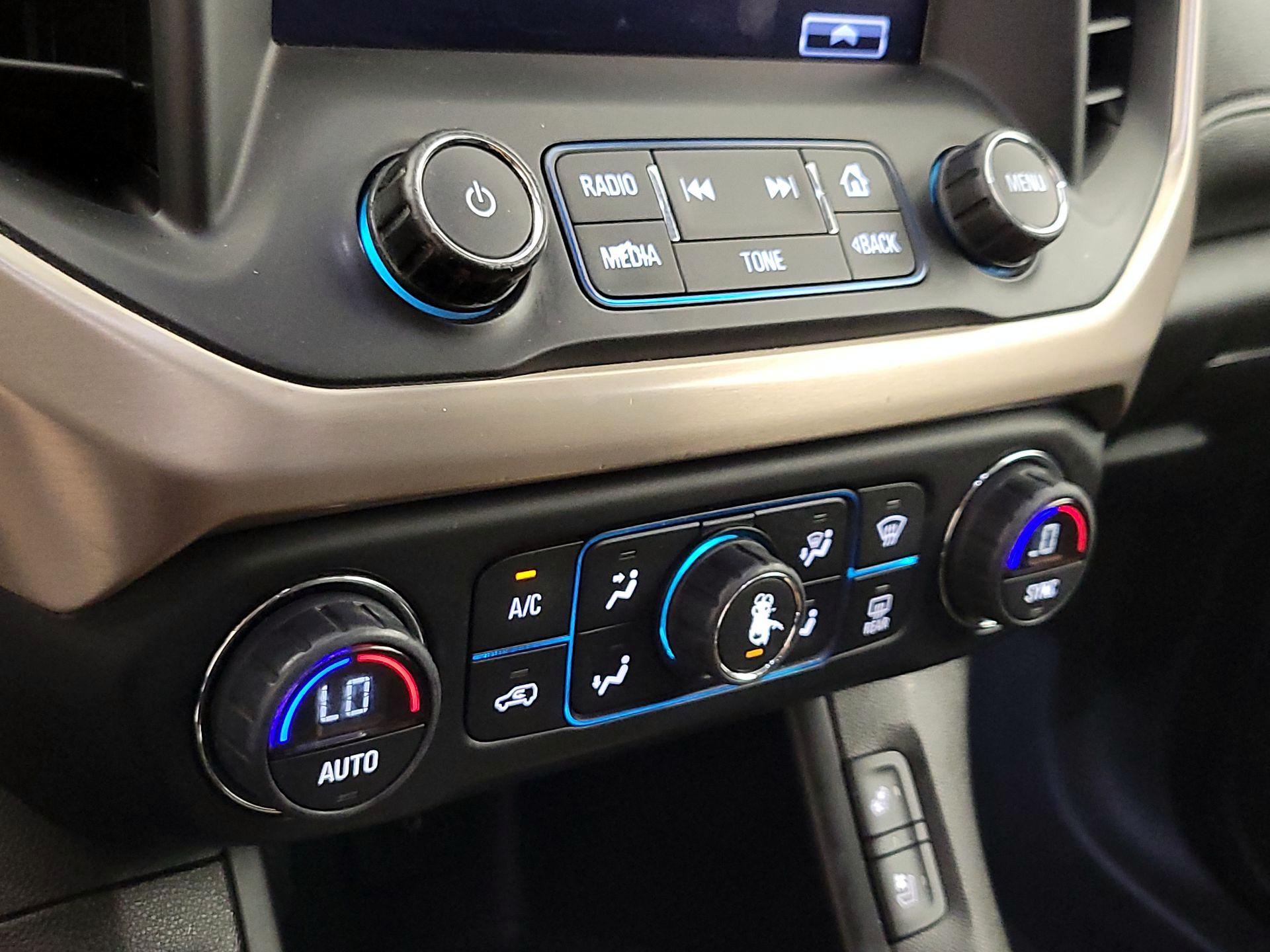 Thumbnail: 2017 GMC Acadia - 16