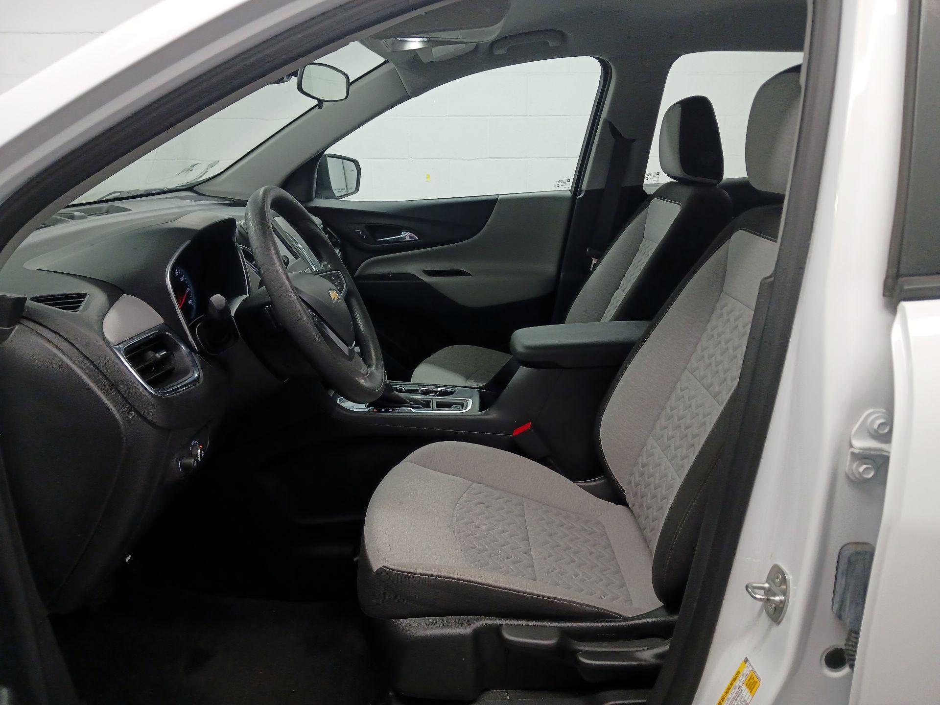 Thumbnail: 2023 Chevrolet Equinox - 9