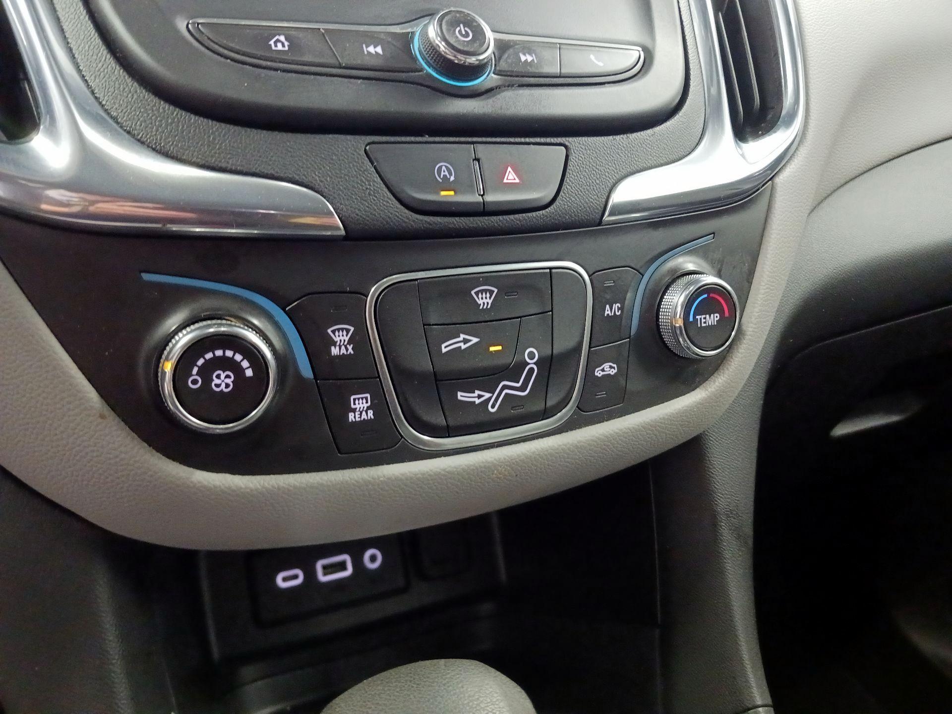 Thumbnail: 2023 Chevrolet Equinox - 12