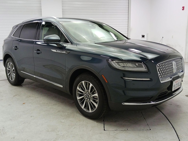 2023 Lincoln Nautilus Standard