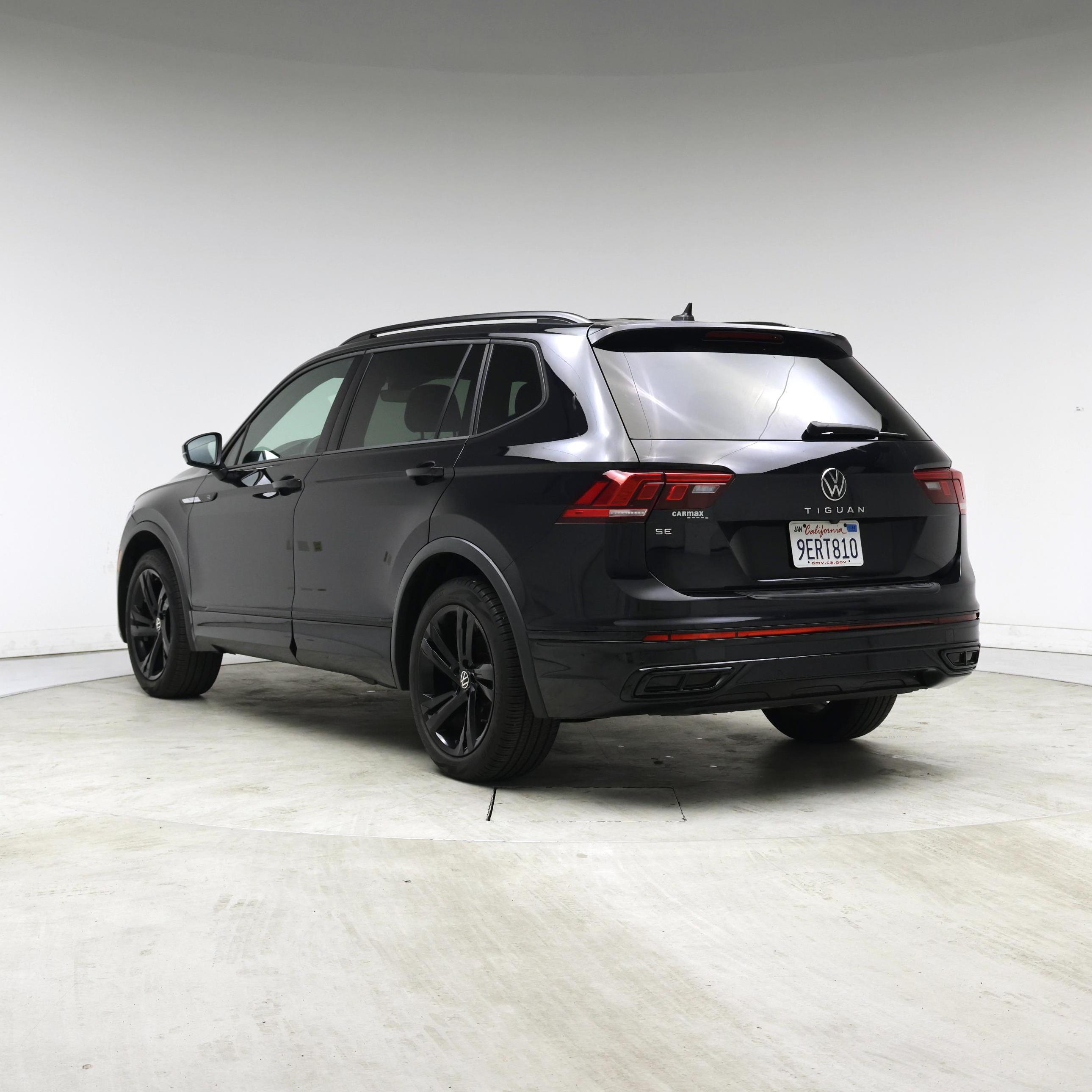 Thumbnail: 2023 Volkswagen Tiguan - 2