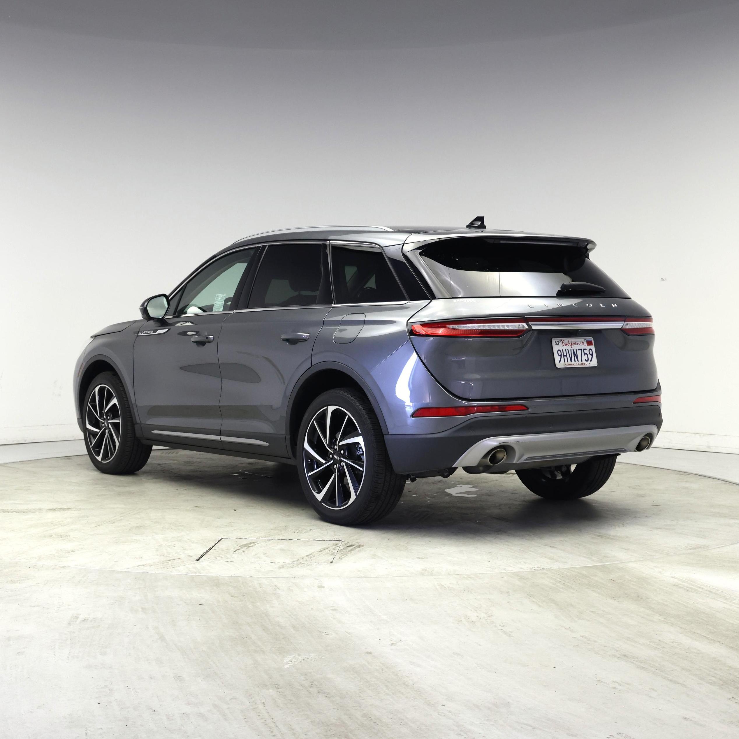Thumbnail: 2023 Lincoln Corsair - 2