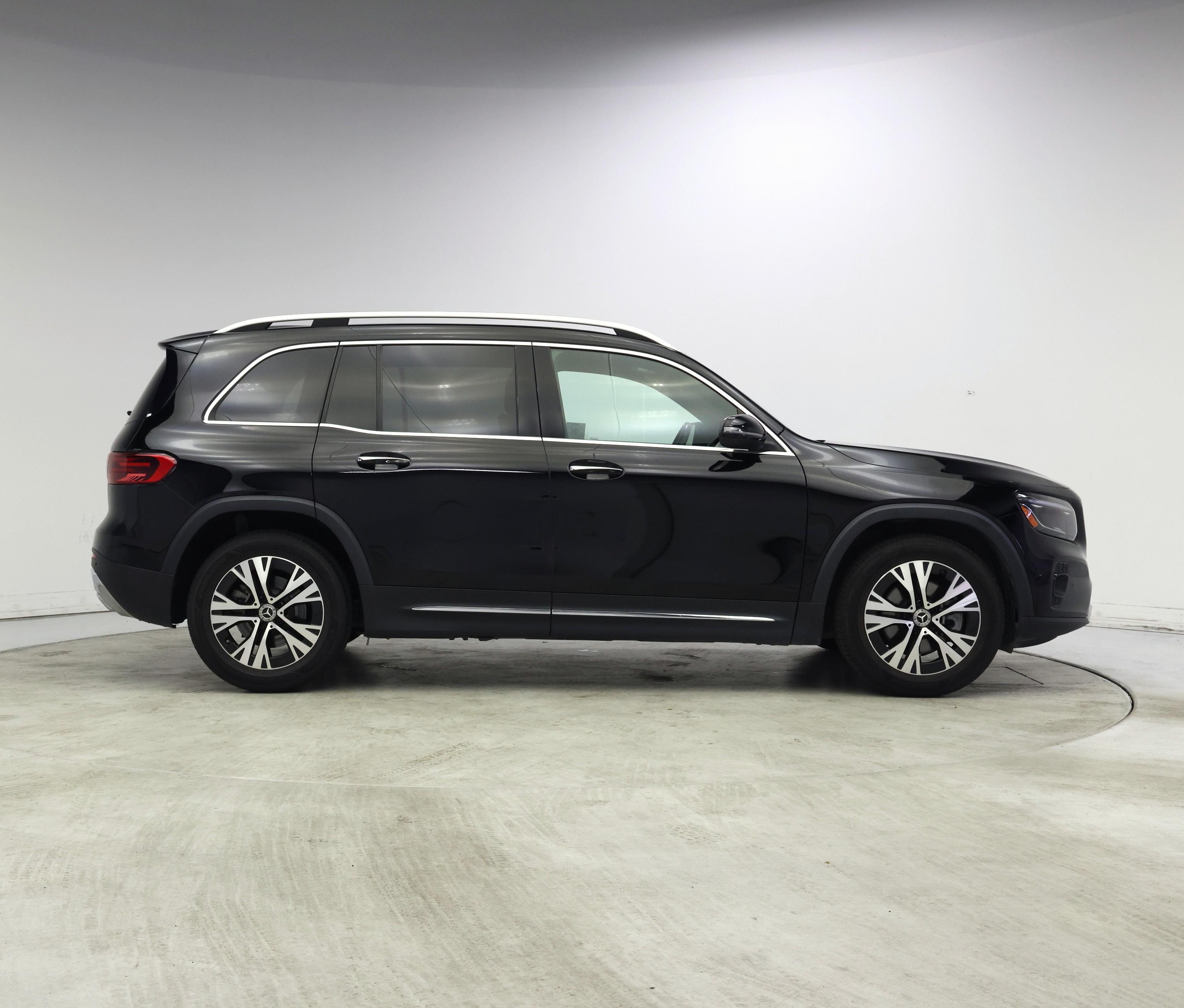 Thumbnail: 2024 Mercedes-Benz GLB - 7
