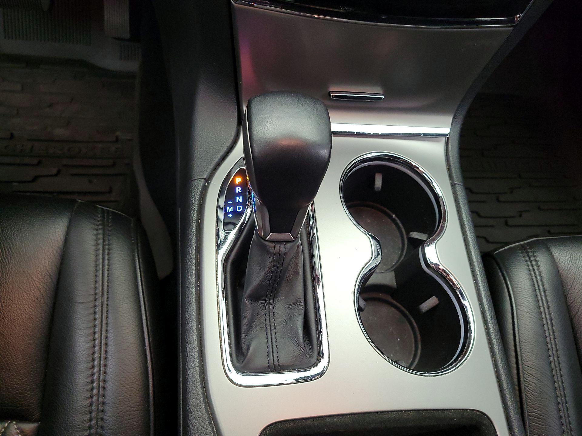 Thumbnail: 2021 Jeep Grand Cherokee - 16