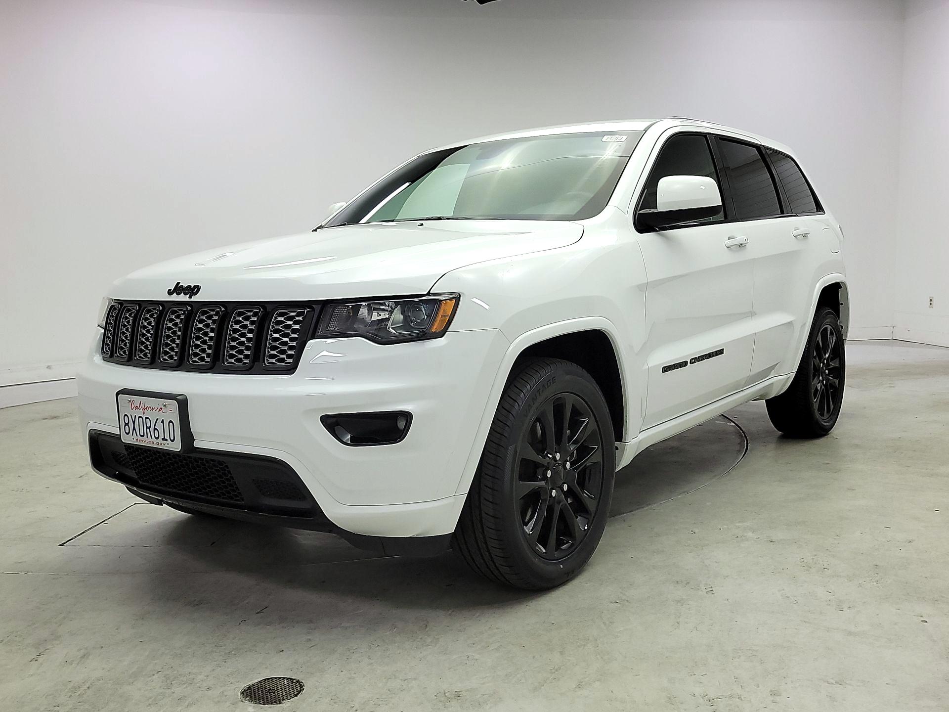 Thumbnail: 2021 Jeep Grand Cherokee - 3