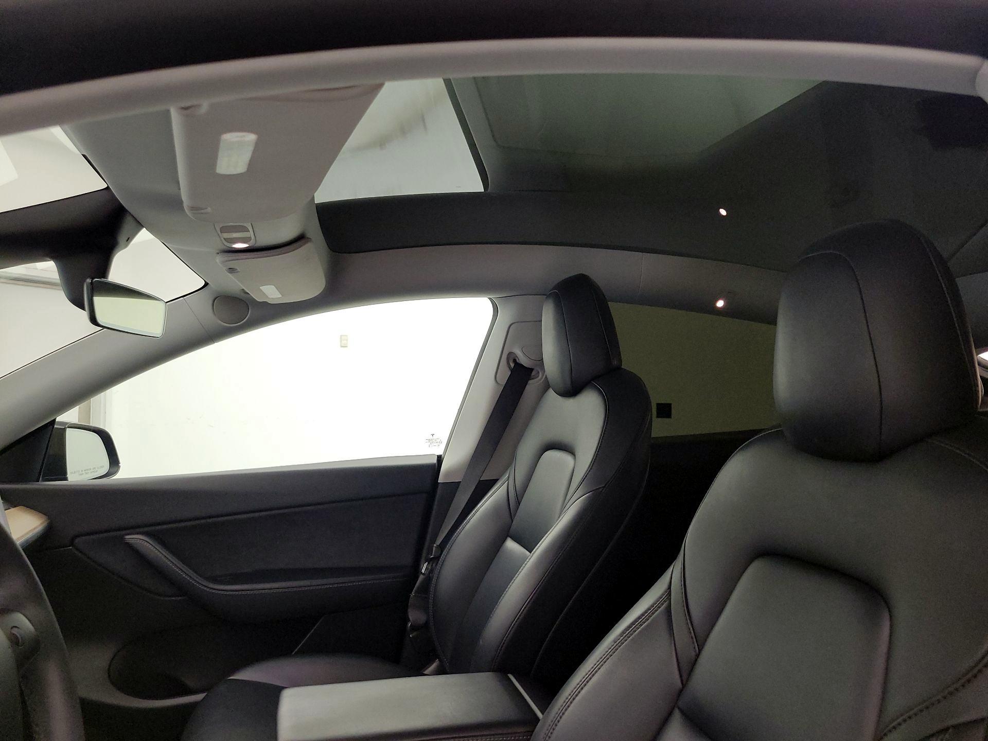 Thumbnail: 2021 Tesla Model Y - 18