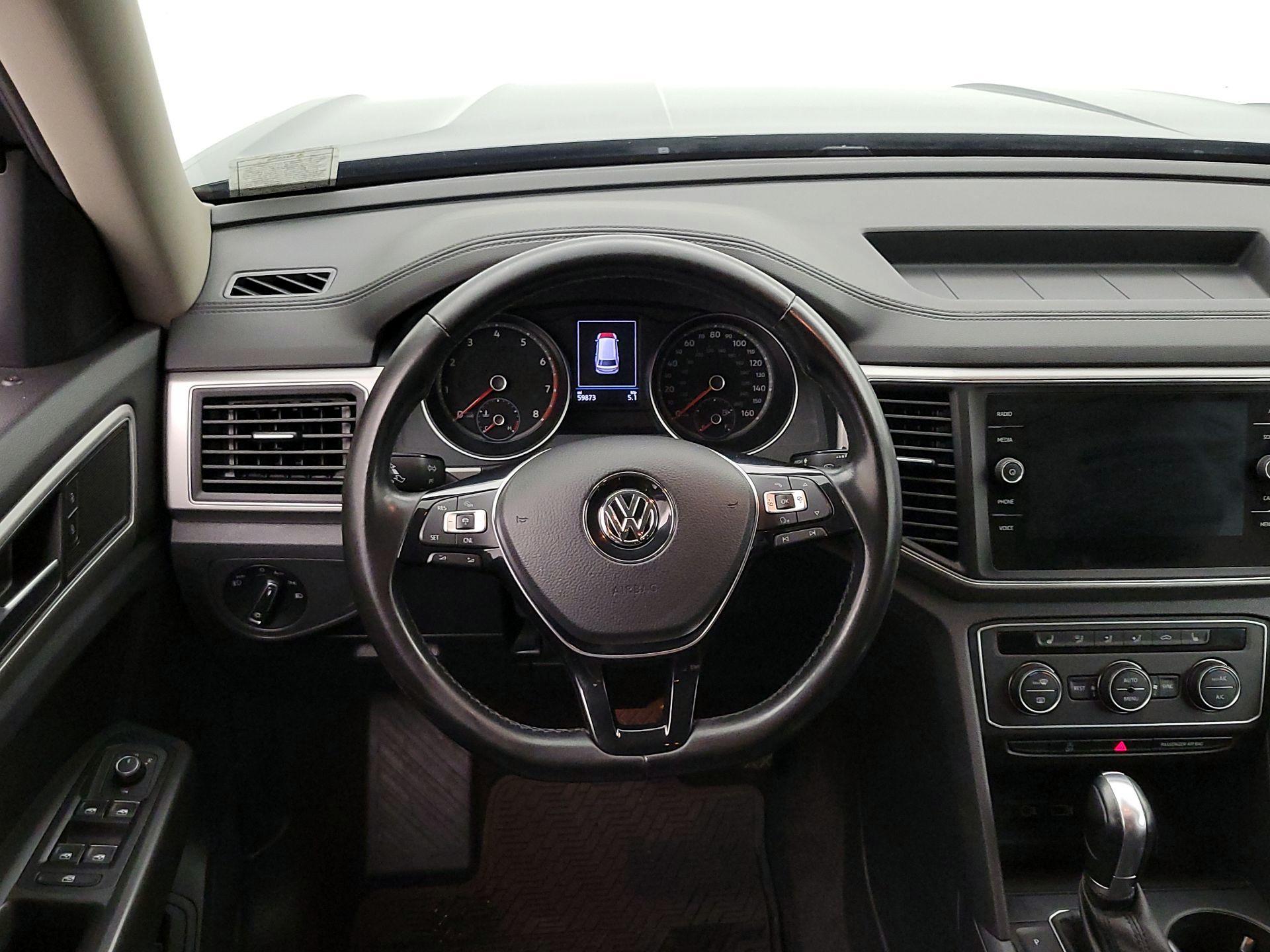 Thumbnail: 2018 Volkswagen Atlas - 10