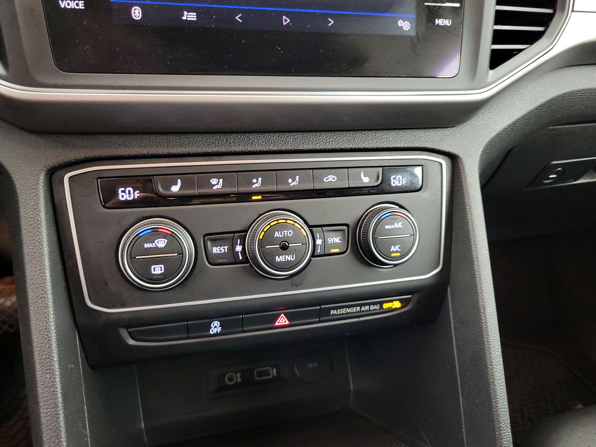 Thumbnail: 2018 Volkswagen Atlas - 16