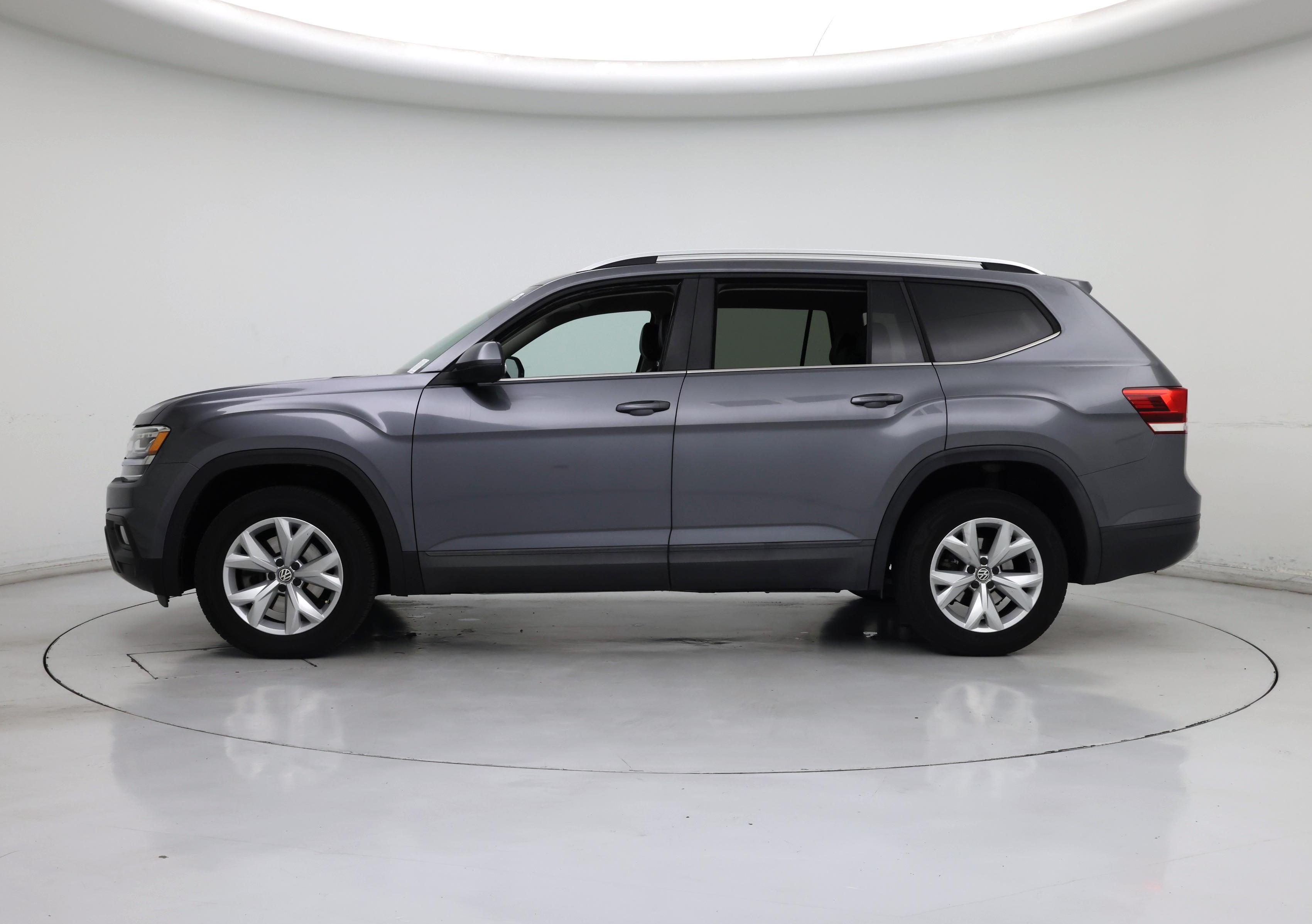 Thumbnail: 2018 Volkswagen Atlas - 3