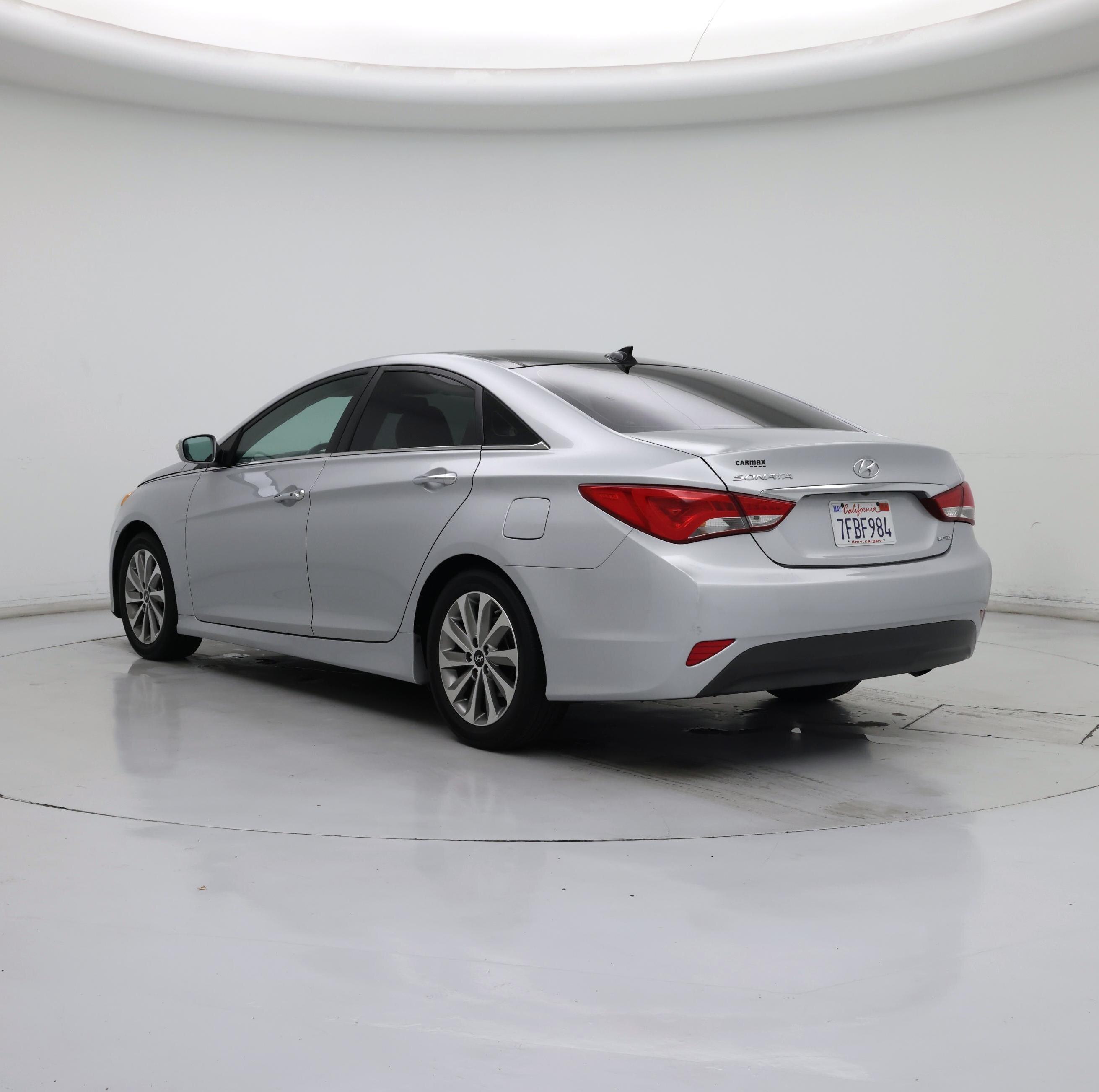 Thumbnail: 2014 Hyundai Sonata - 2