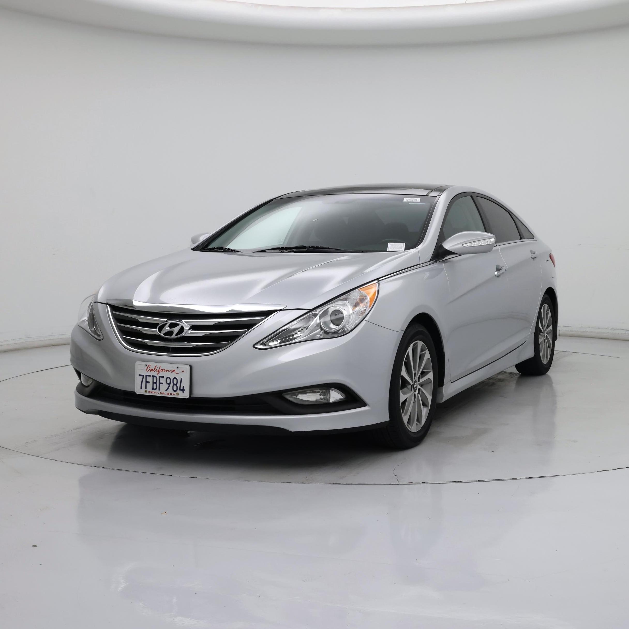 Thumbnail: 2014 Hyundai Sonata - 4