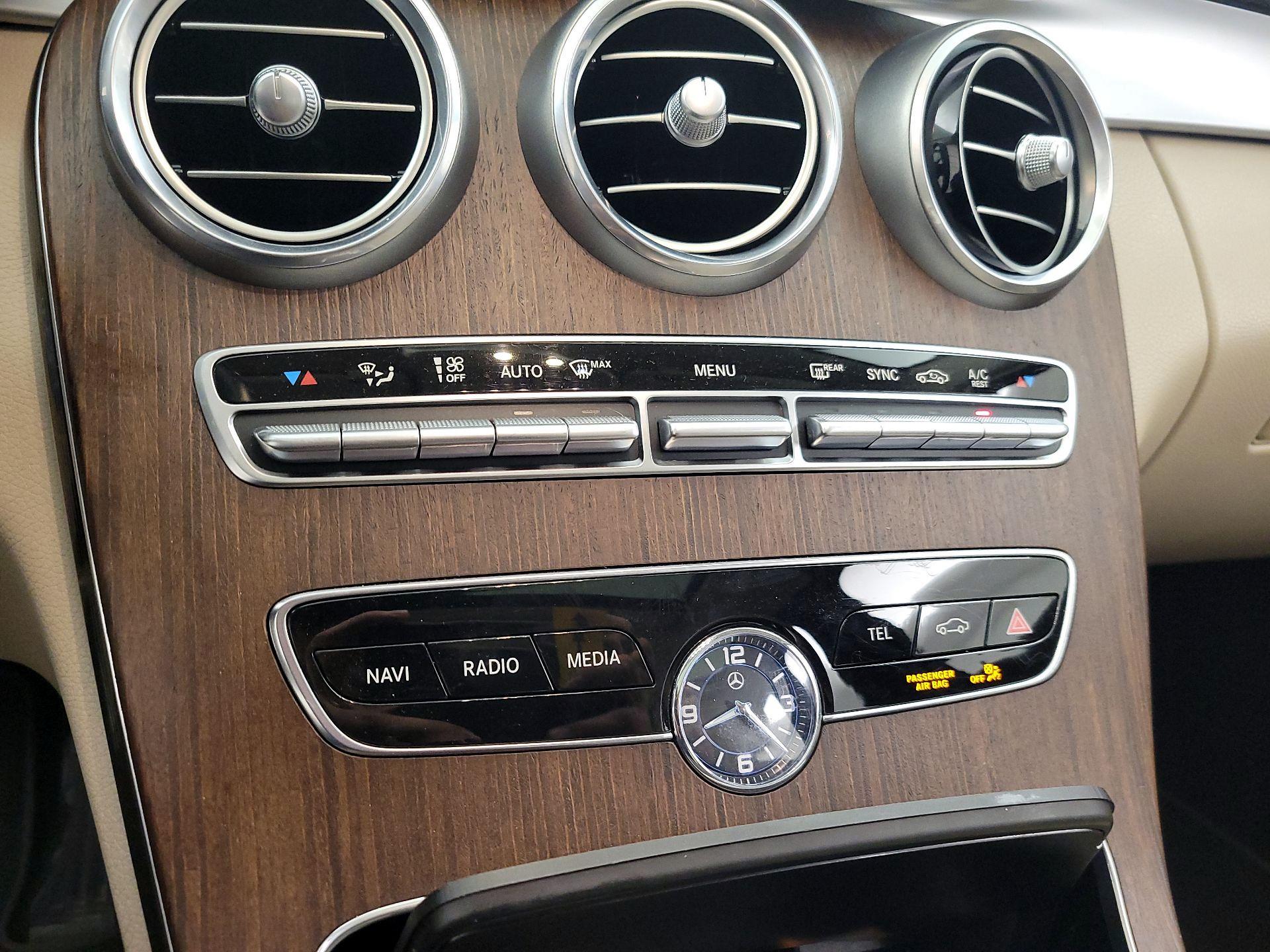 Thumbnail: 2020 Mercedes-Benz C-Class - 16