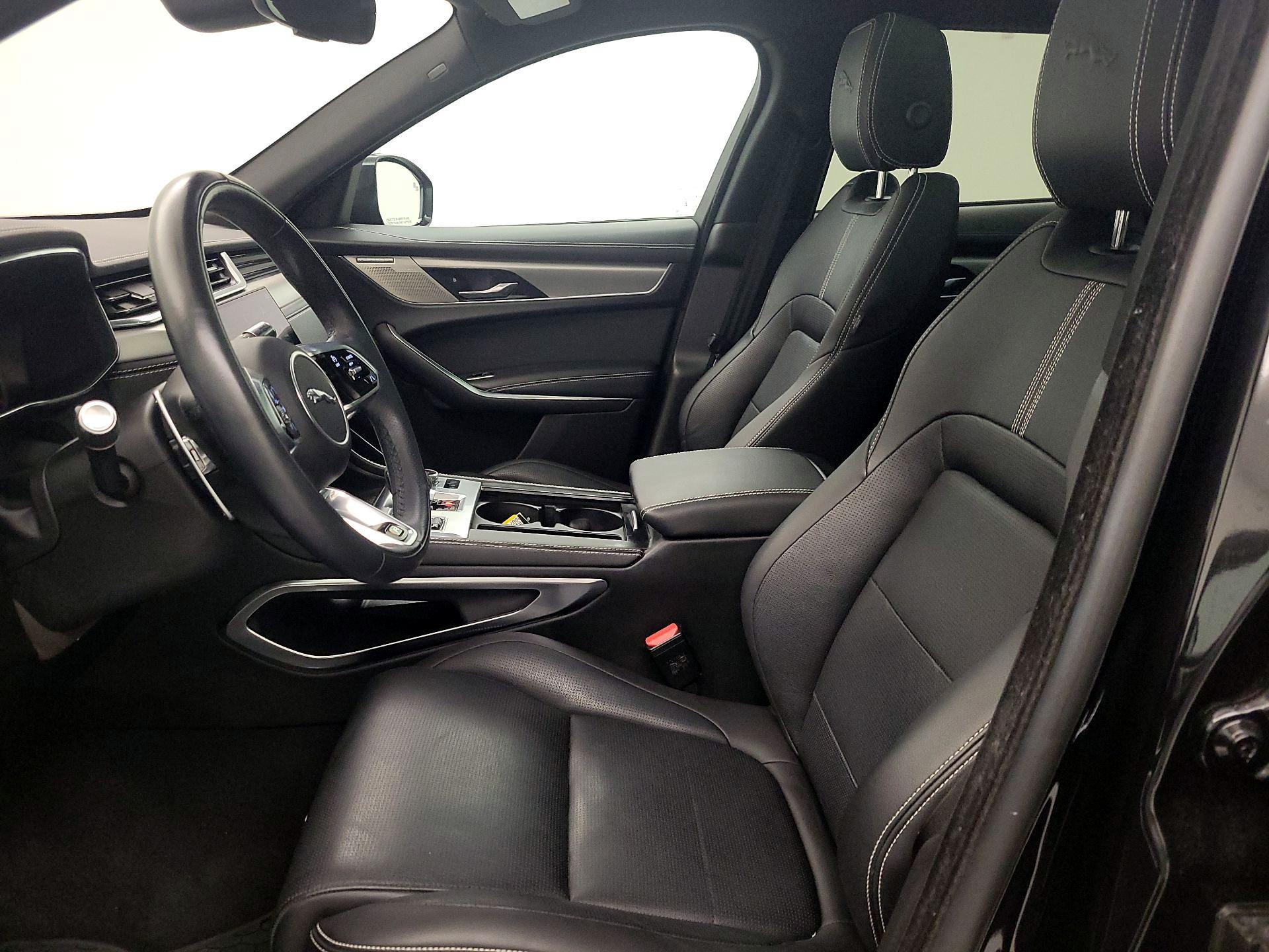 Thumbnail: 2021 Jaguar F-Pace - 11