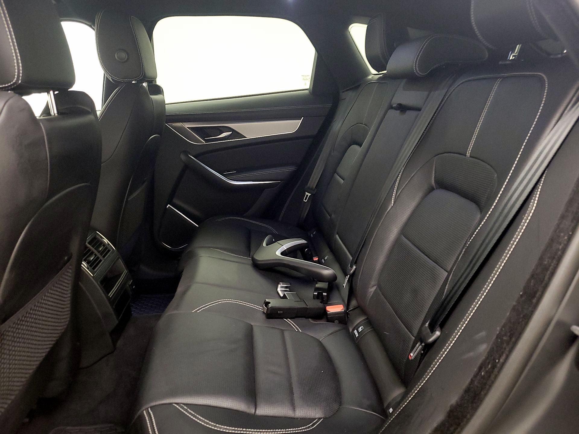 Thumbnail: 2021 Jaguar F-Pace - 20