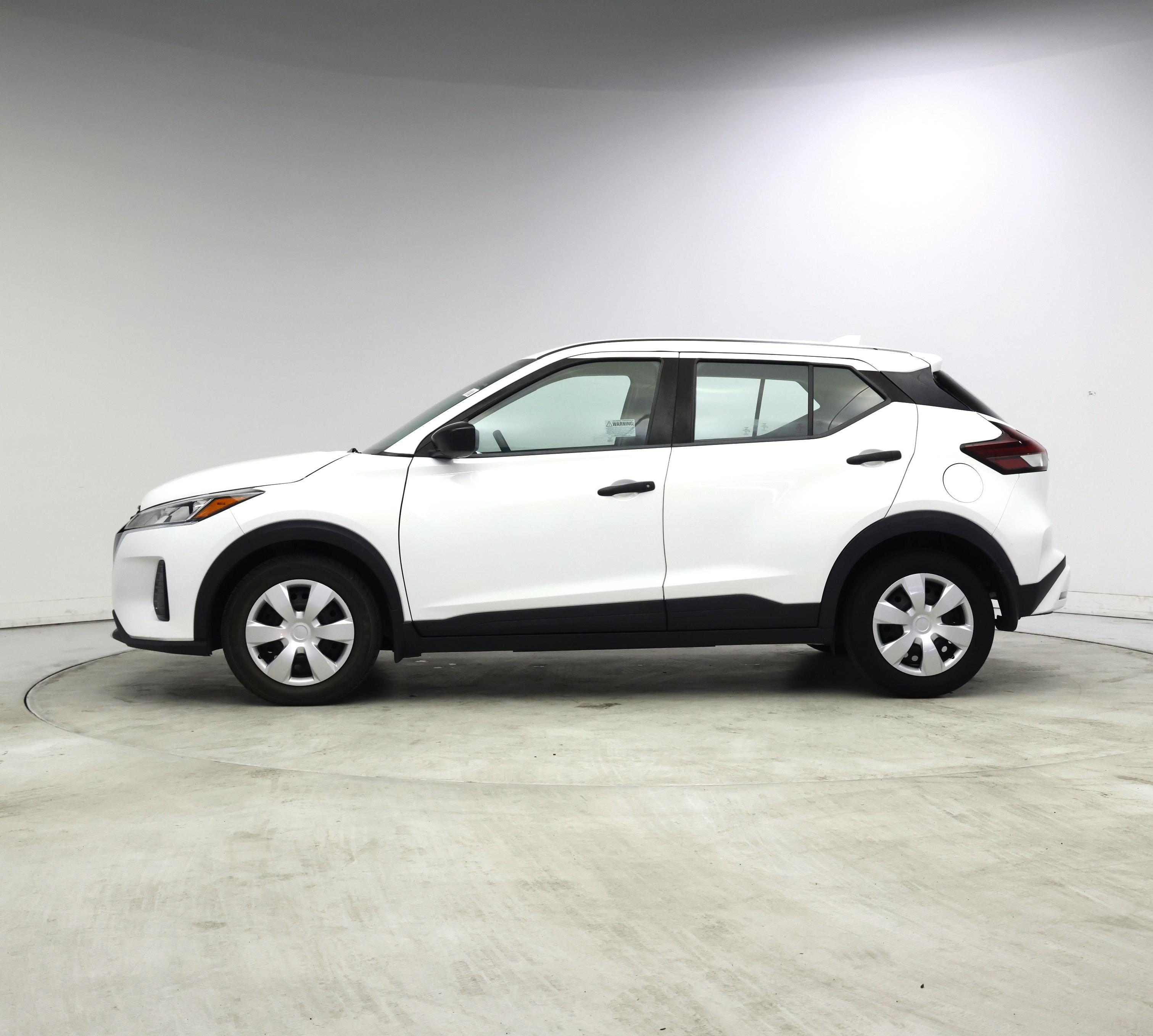 Thumbnail: 2022 Nissan Kicks - 3