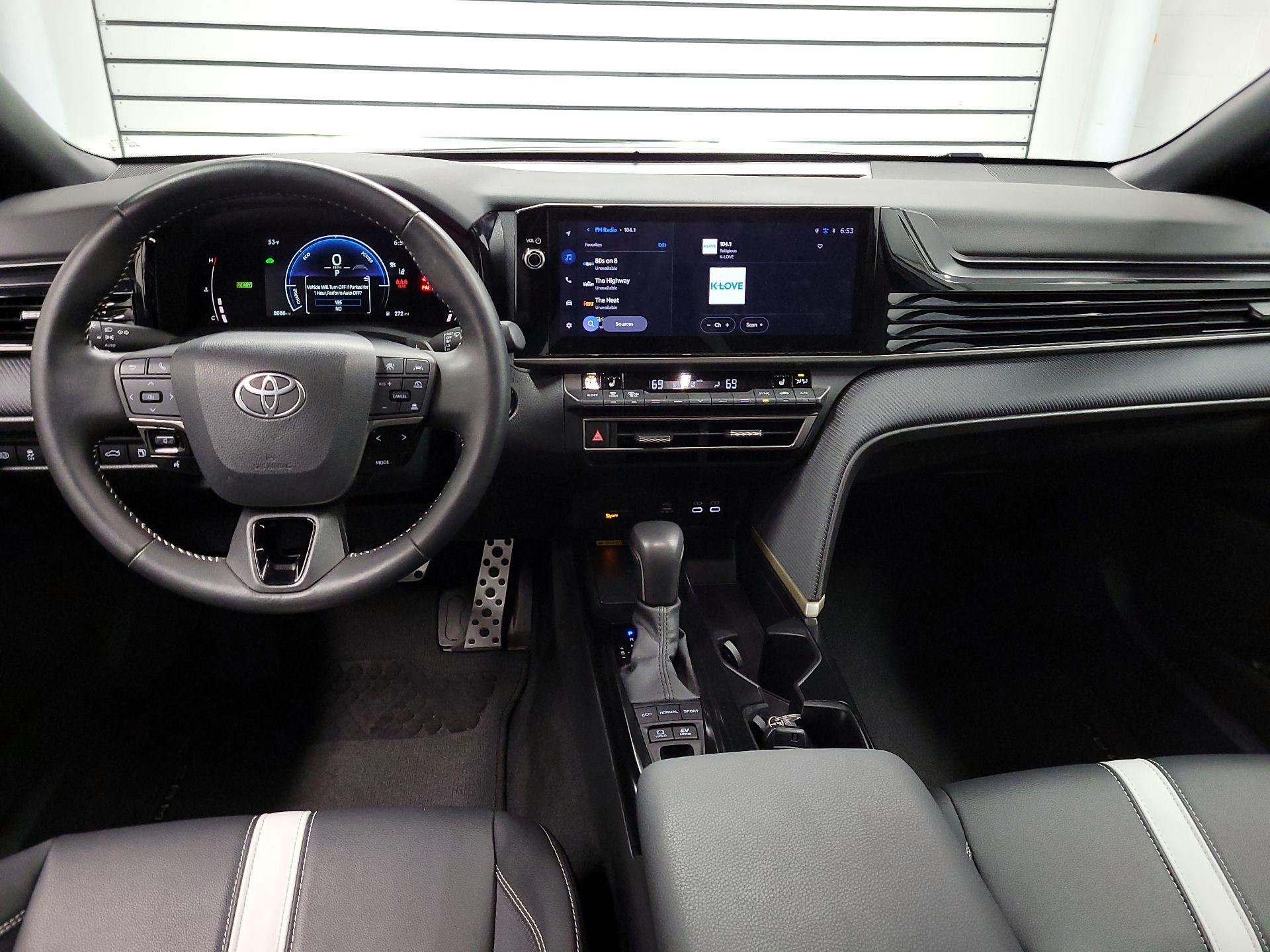 Thumbnail: 2025 Toyota Camry - 9