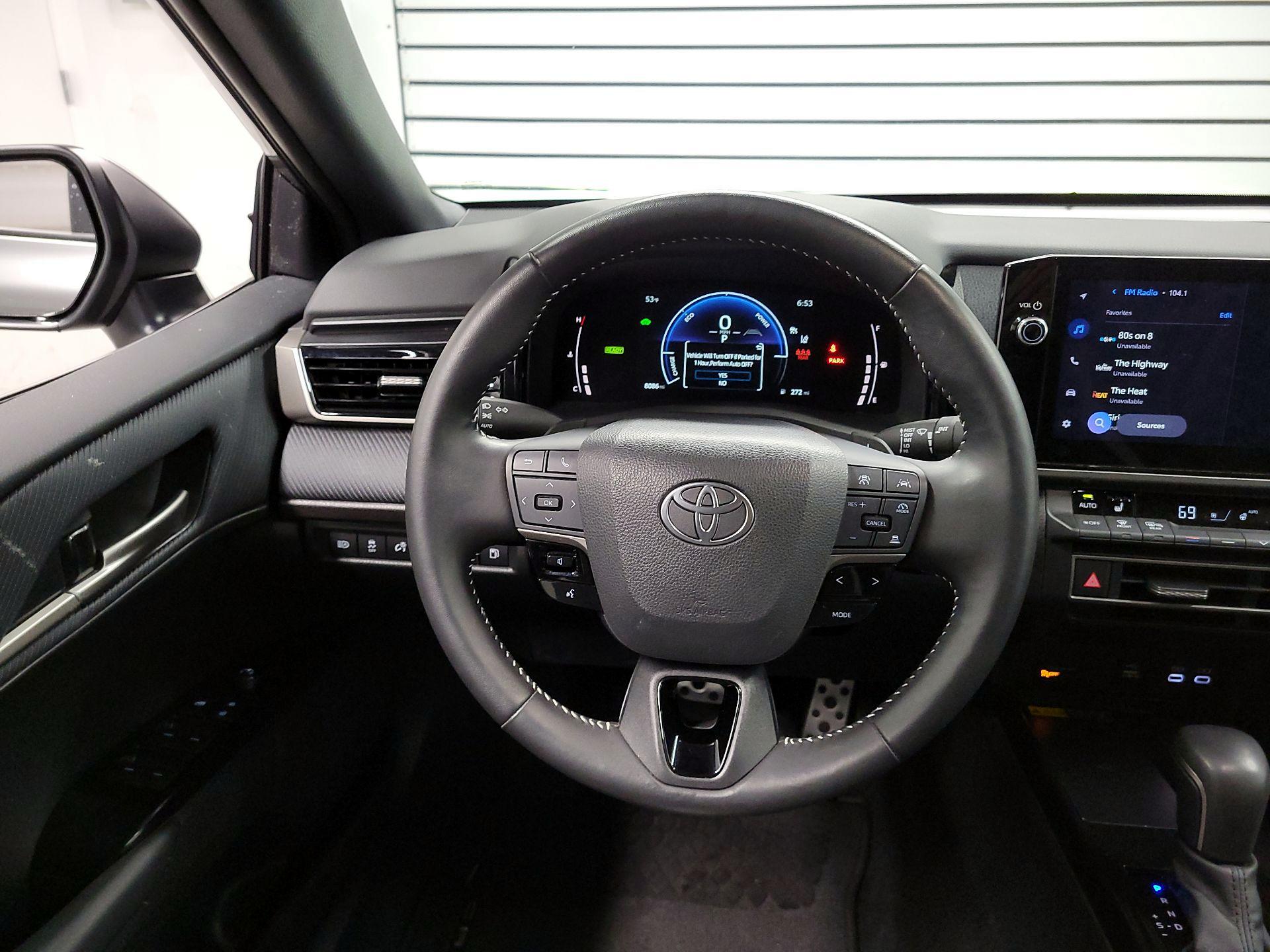 Thumbnail: 2025 Toyota Camry - 10