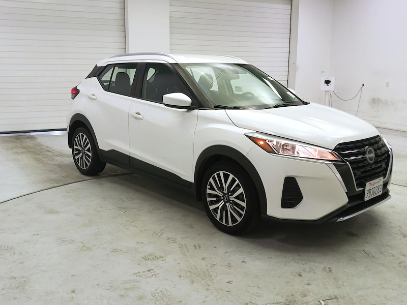 2022 Nissan Kicks SV