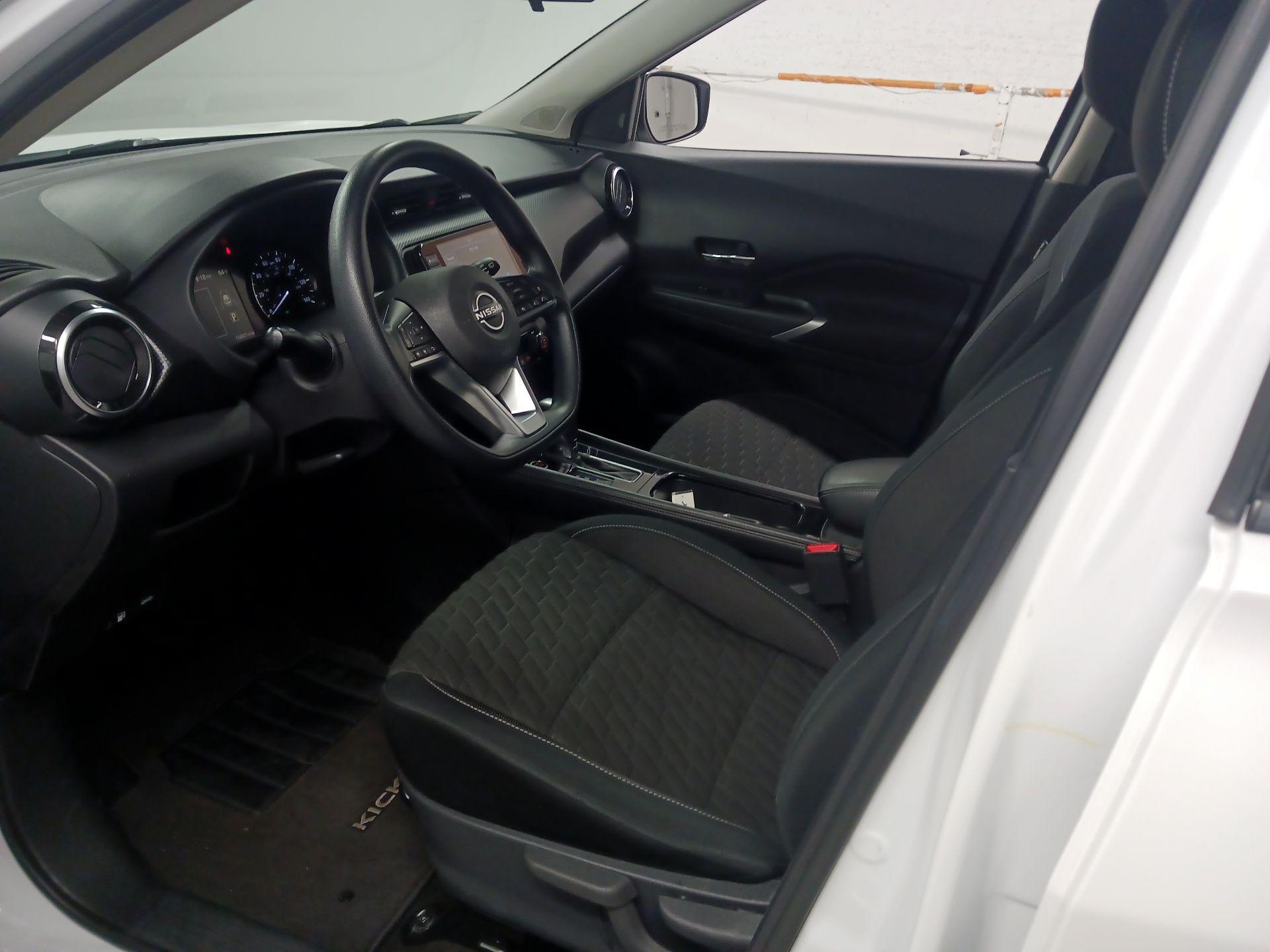 Thumbnail: 2022 Nissan Kicks - 9