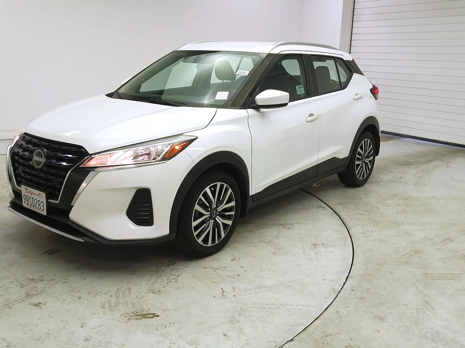 Thumbnail: 2022 Nissan Kicks - 3