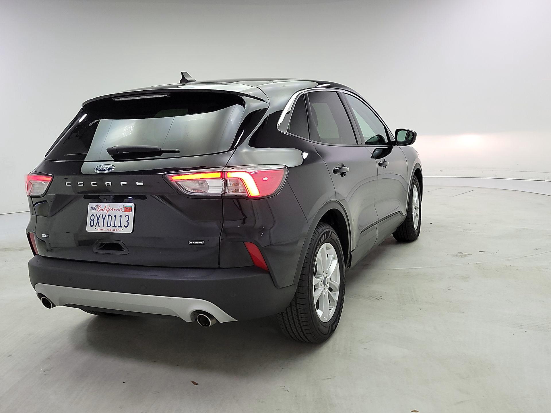 Thumbnail: 2021 Ford Escape - 5