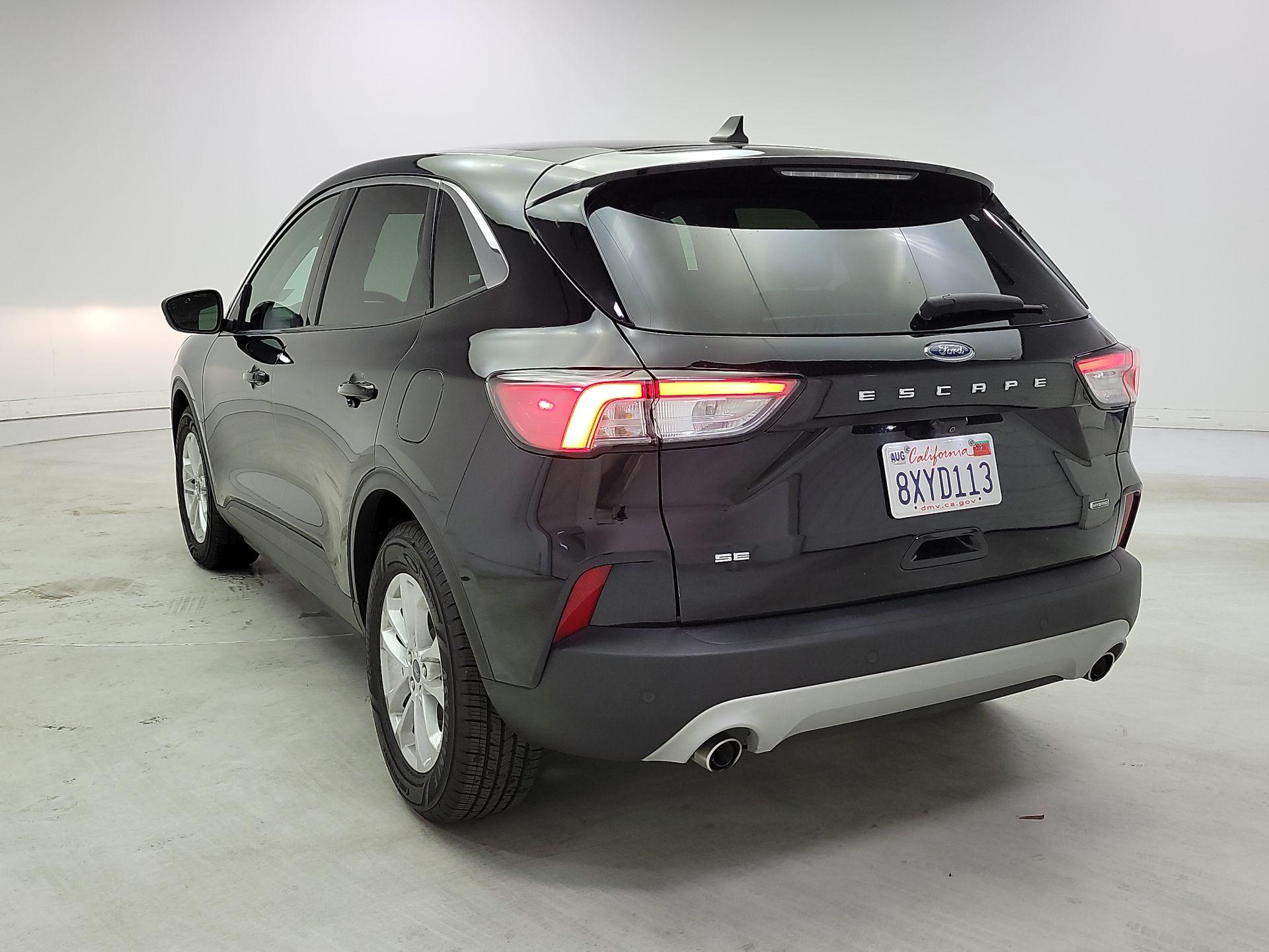 Thumbnail: 2021 Ford Escape - 7