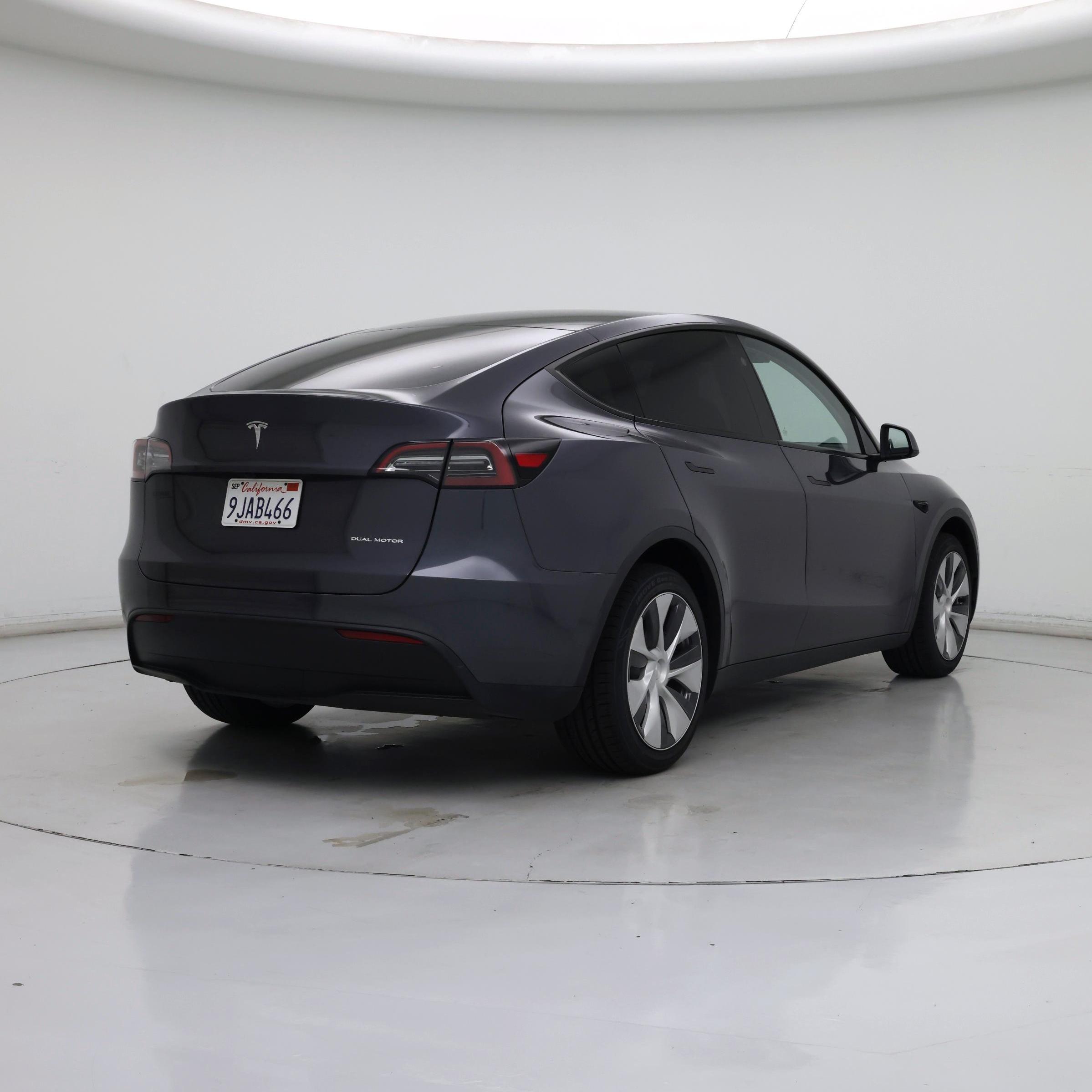 Thumbnail: 2023 Tesla Model Y - 8