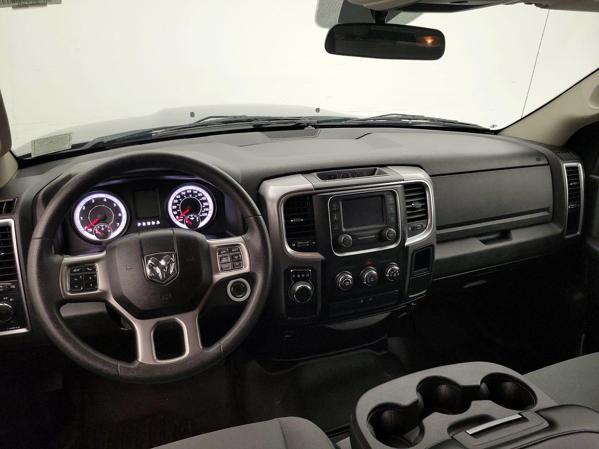 Thumbnail: 2021 RAM 1500 Classic - 9