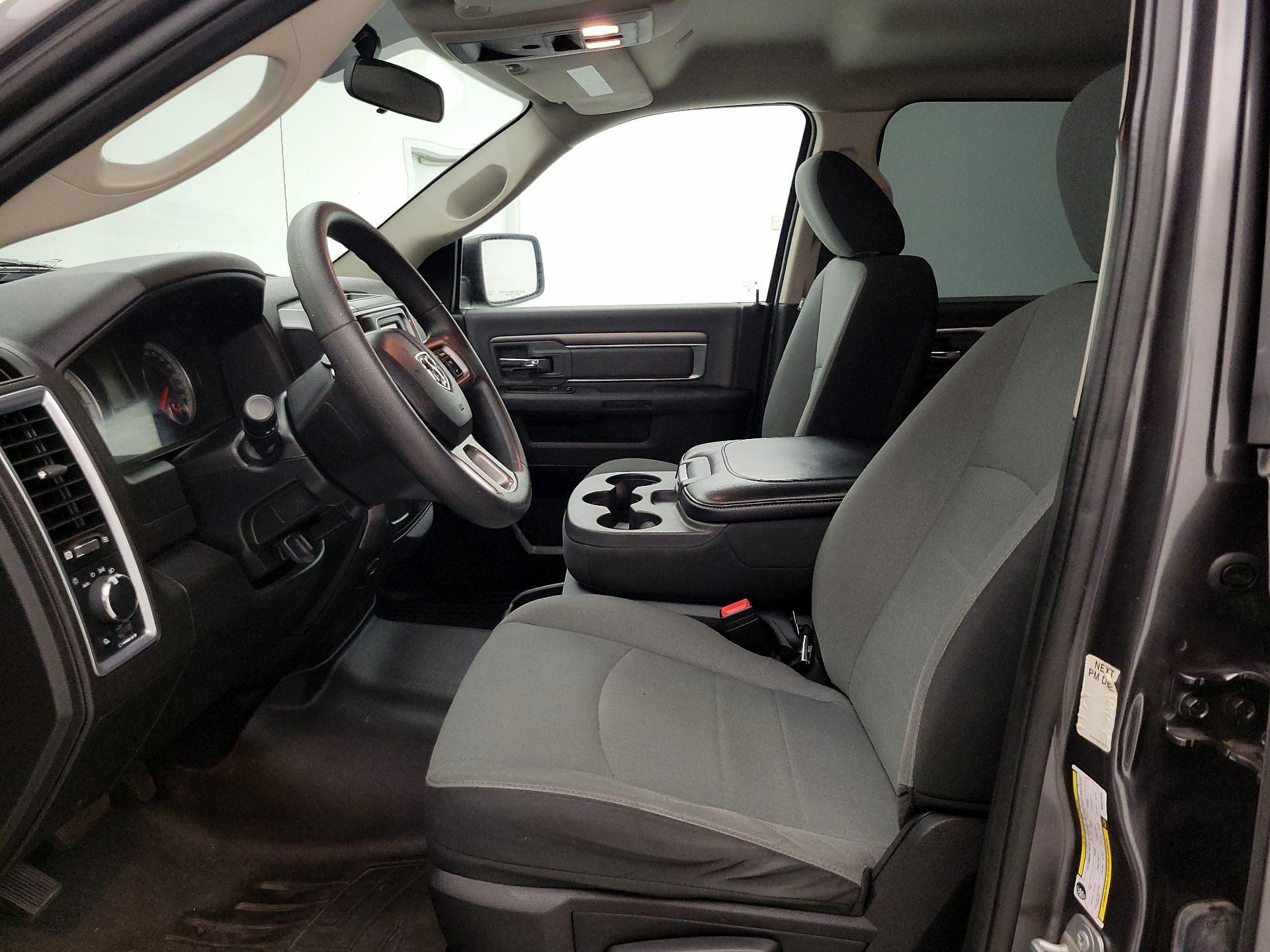 Thumbnail: 2021 RAM 1500 Classic - 11