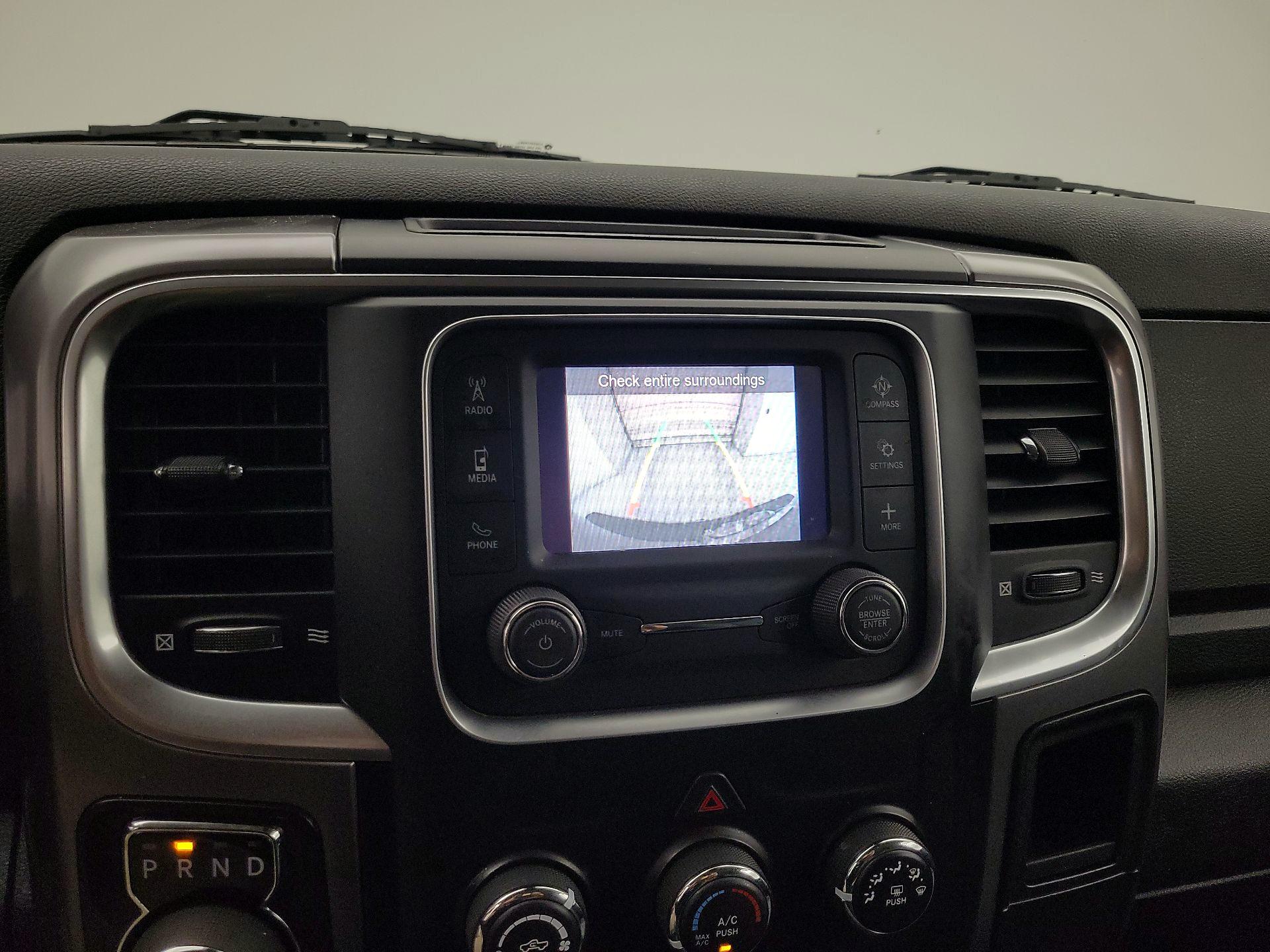 Thumbnail: 2021 RAM 1500 Classic - 14
