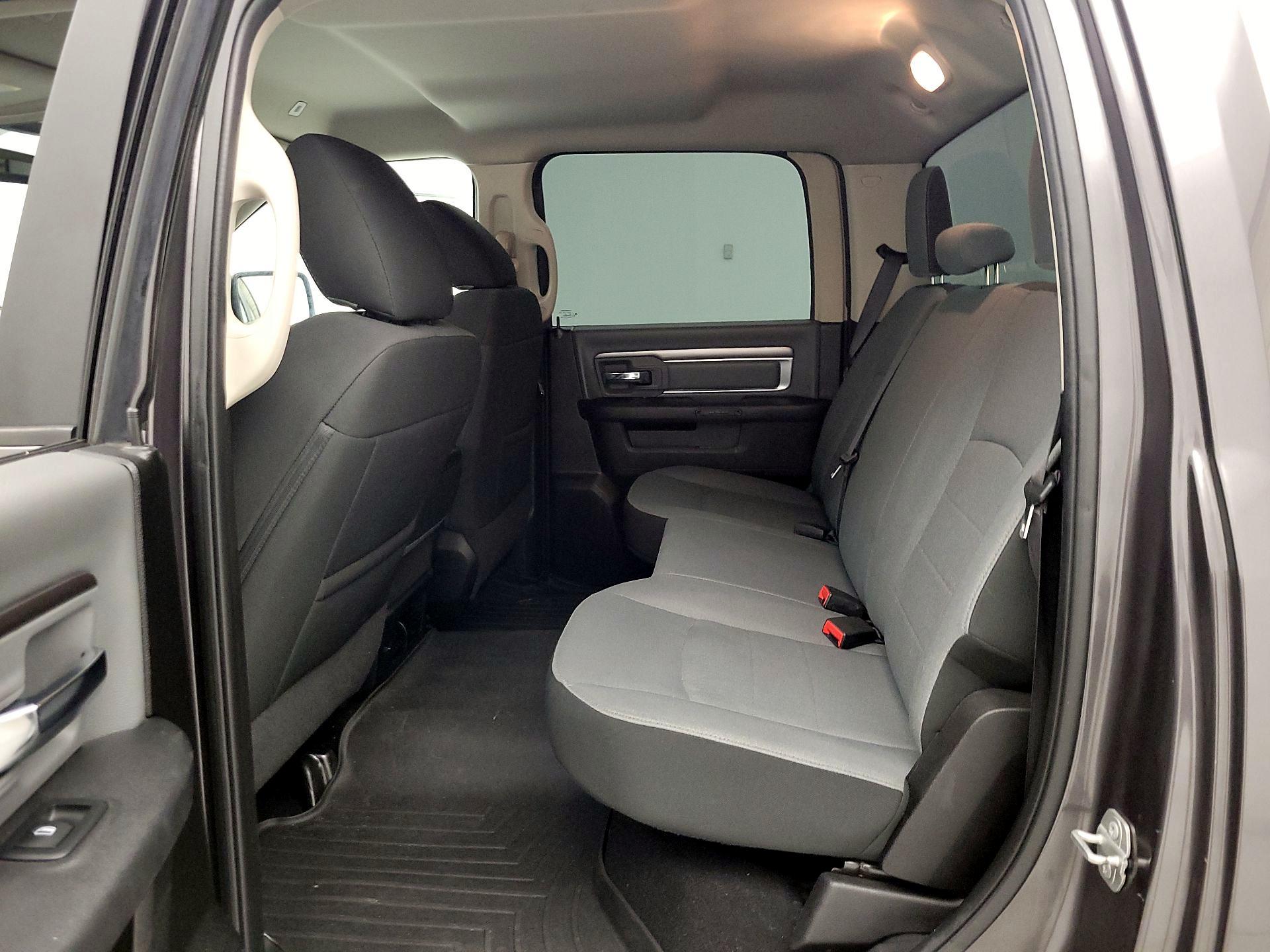 Thumbnail: 2021 RAM 1500 Classic - 18