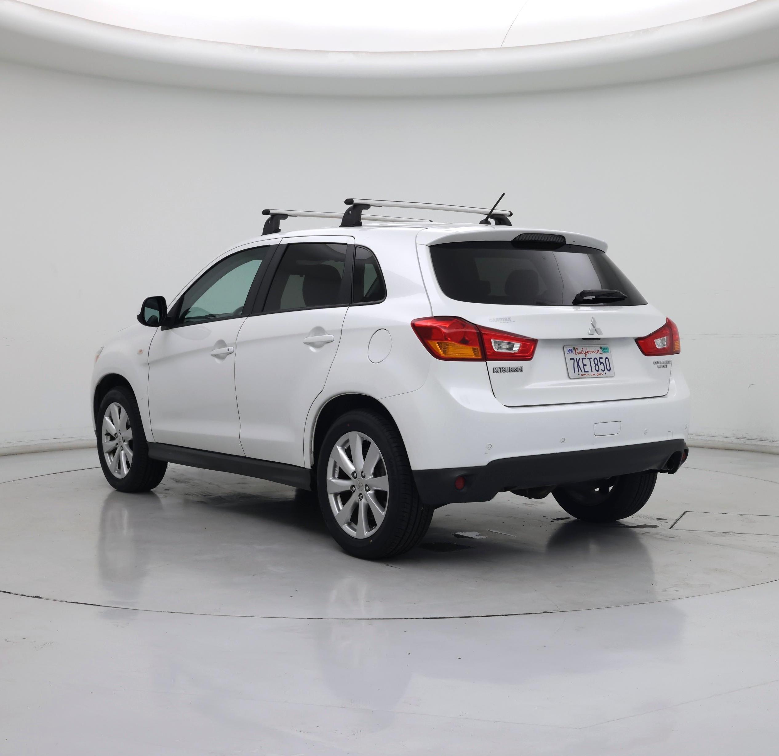 Thumbnail: 2015 Mitsubishi Outlander Sport - 2
