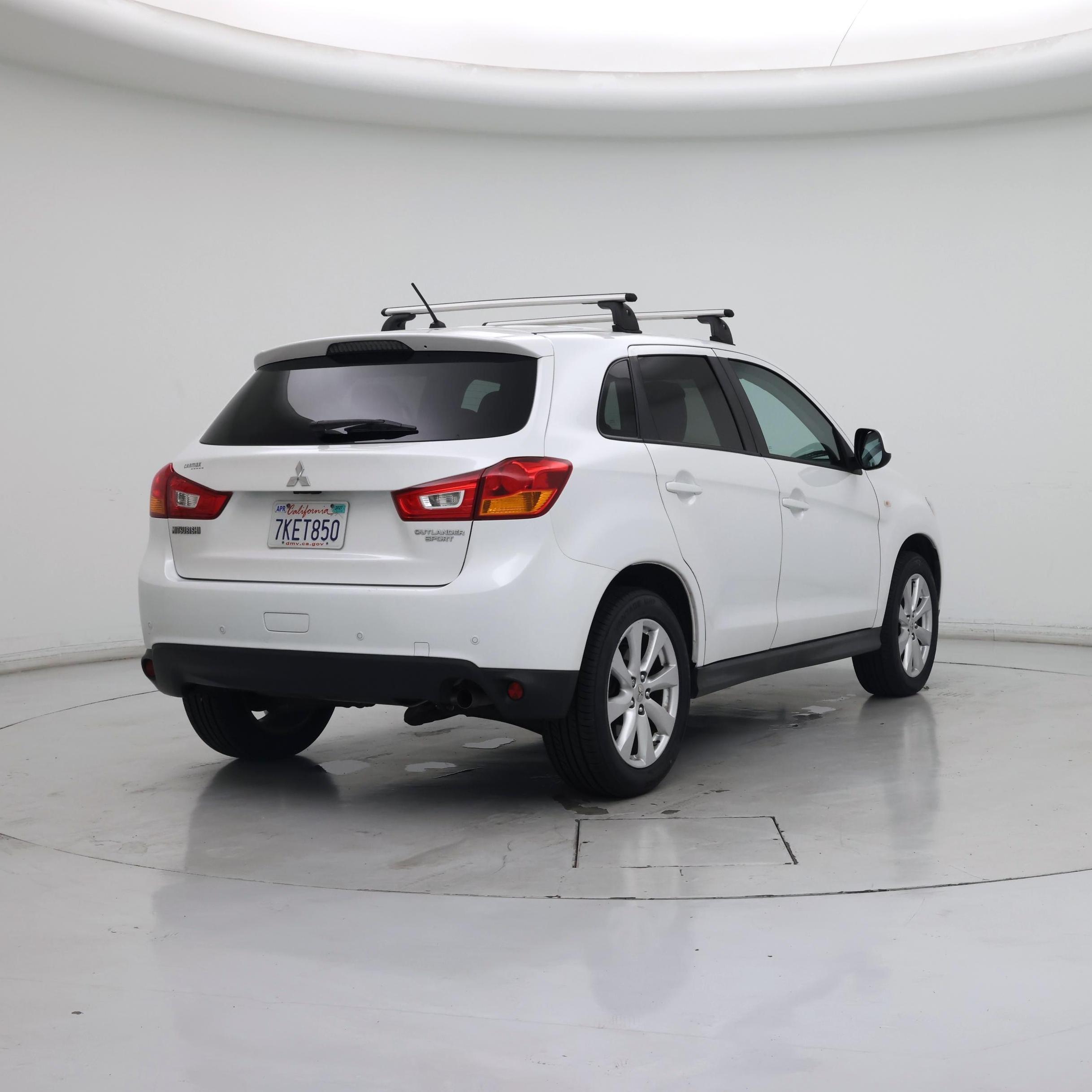 Thumbnail: 2015 Mitsubishi Outlander Sport - 8
