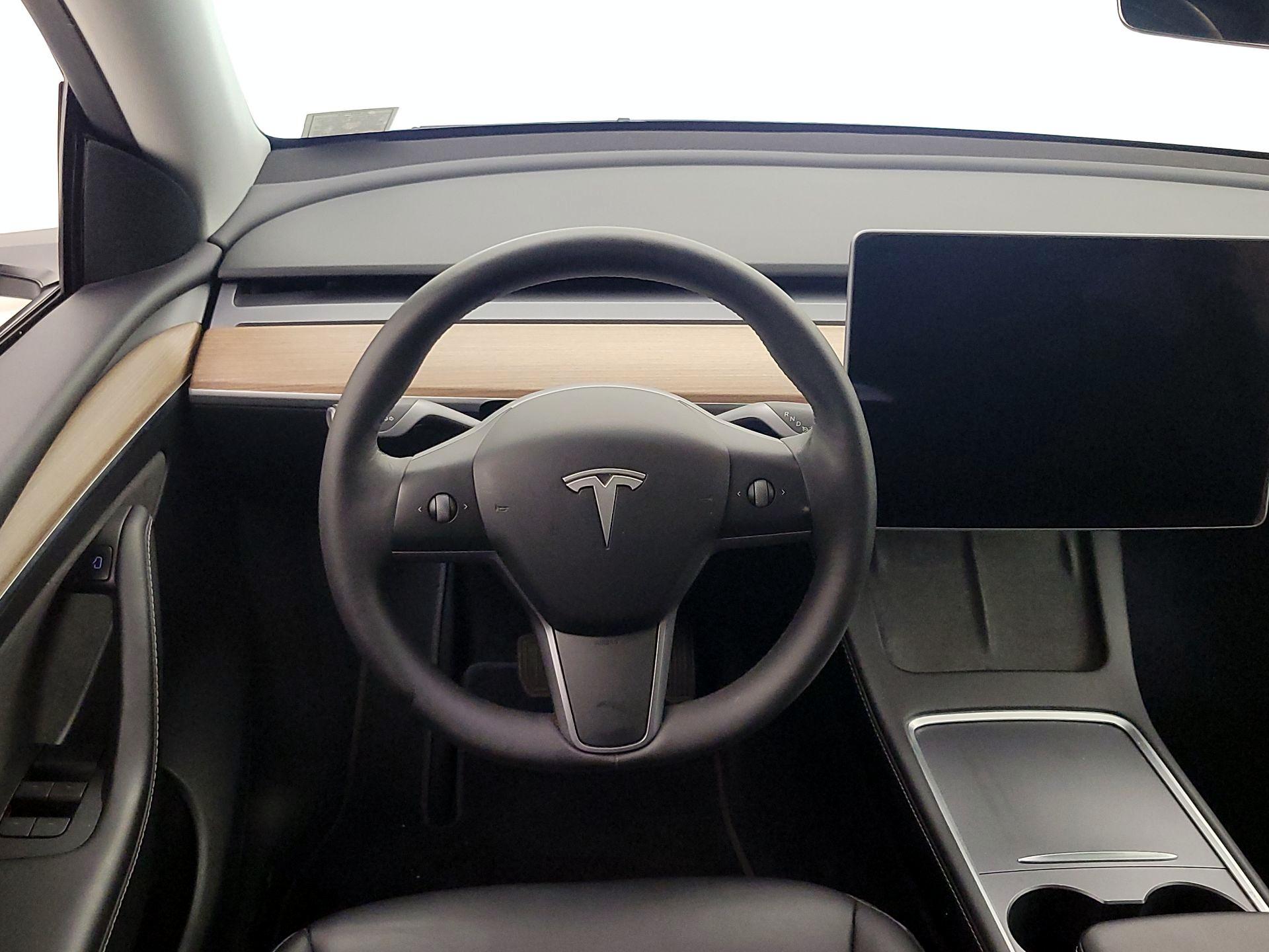 Thumbnail: 2022 Tesla Model Y - 10