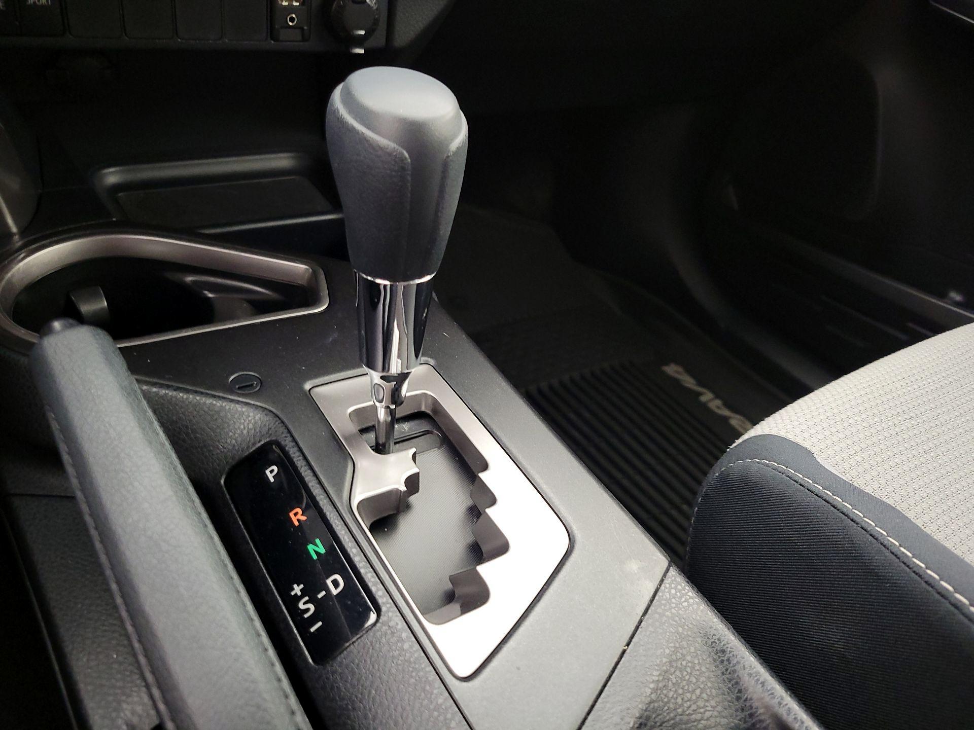 Thumbnail: 2016 Toyota RAV4 - 17