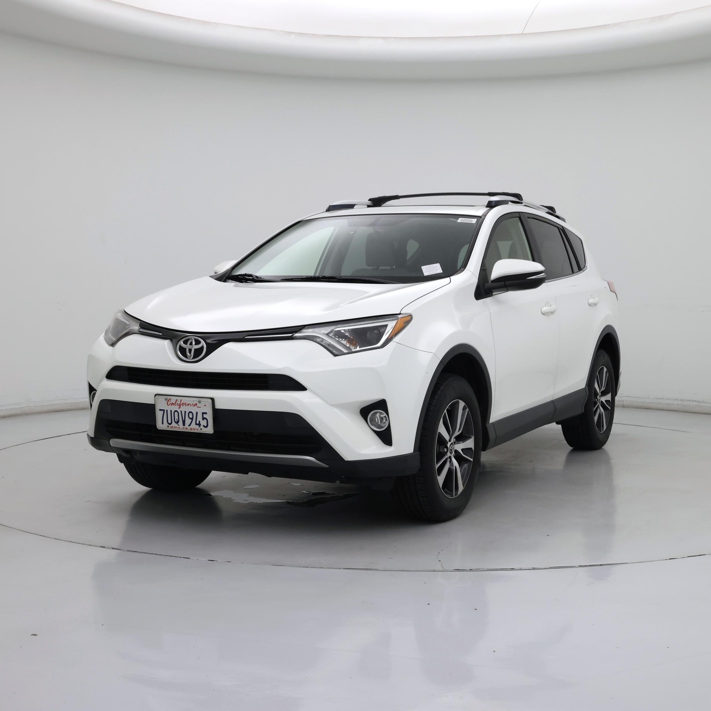 Thumbnail: 2016 Toyota RAV4 - 4