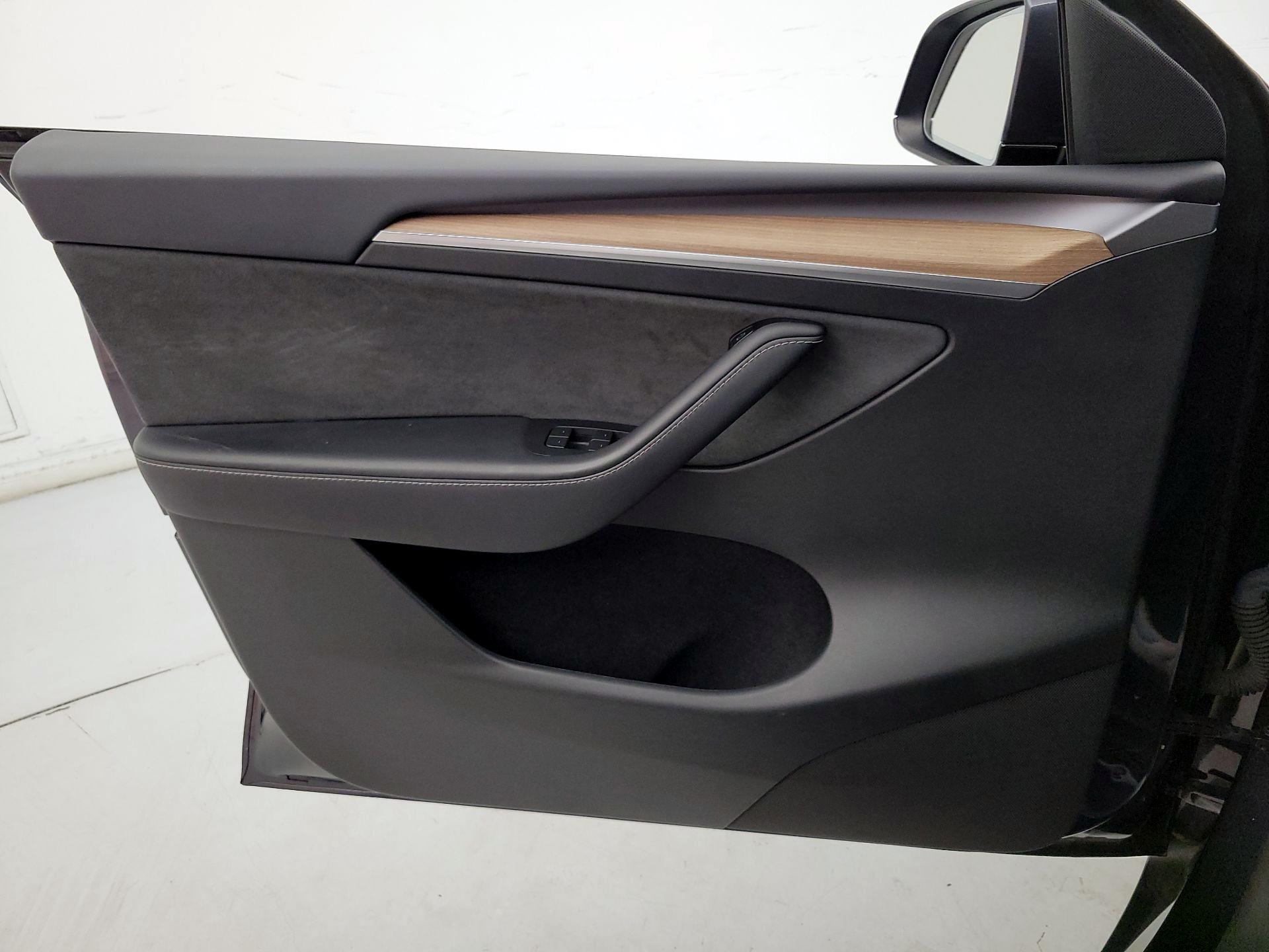 Thumbnail: 2024 Tesla Model Y - 12