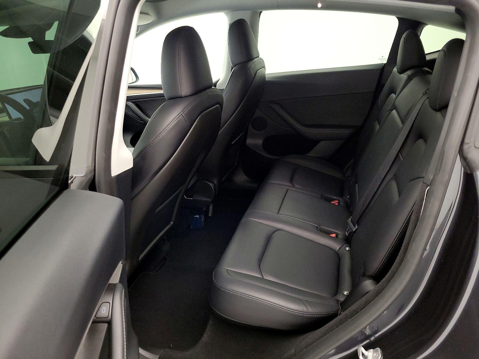 2024 Tesla Model Y Long Range - Photo 20