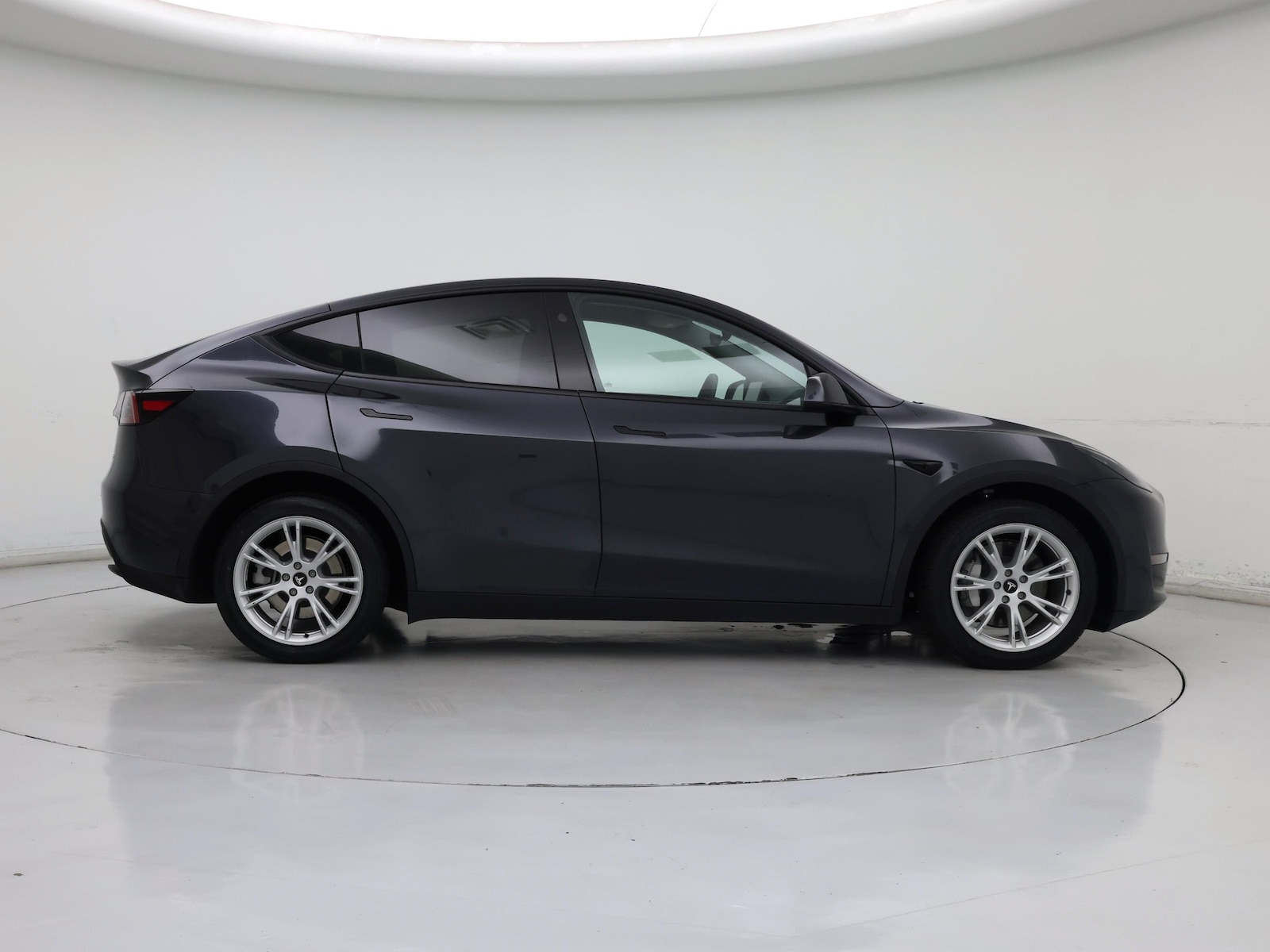 2024 Tesla Model Y Long Range - Photo 8
