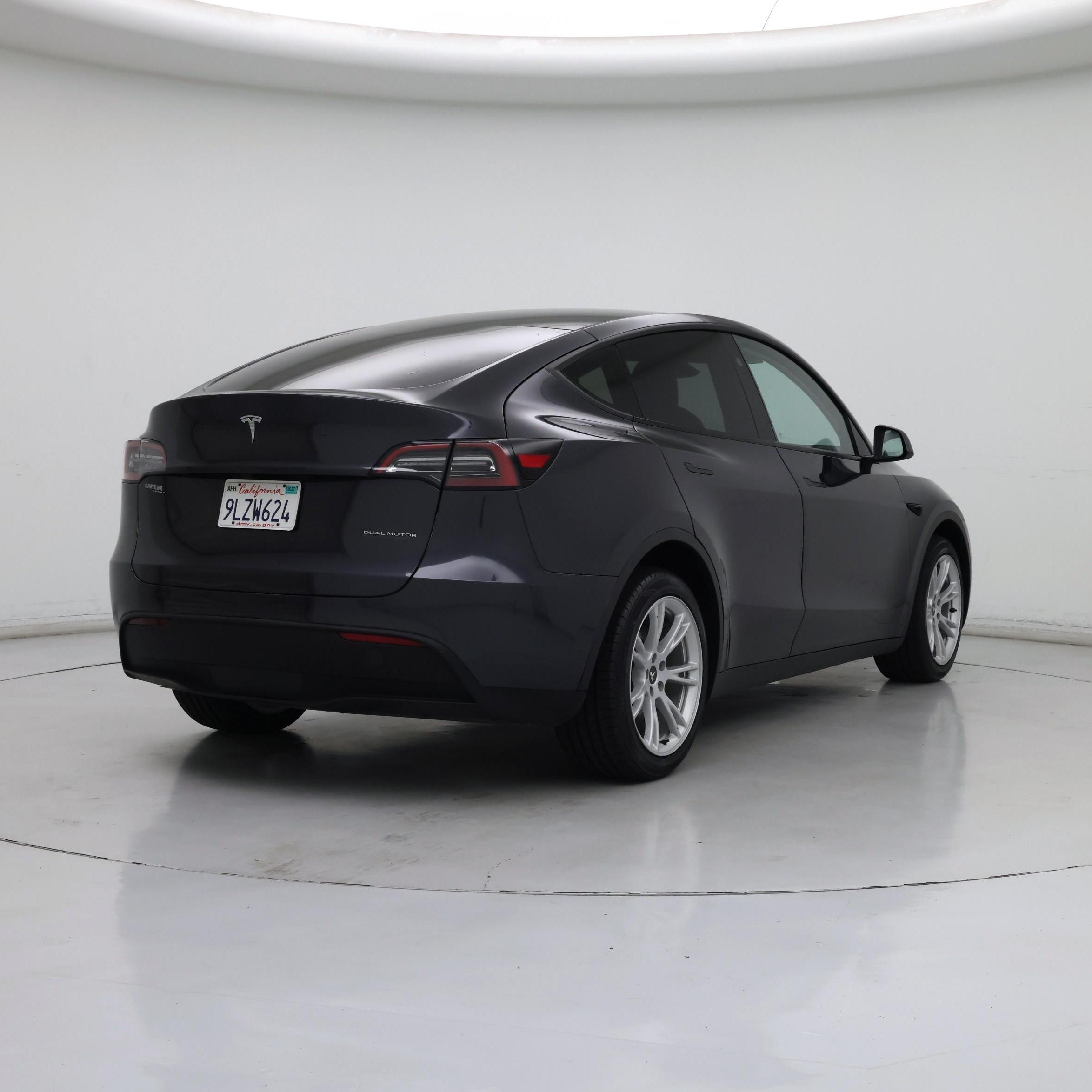 Thumbnail: 2024 Tesla Model Y - 8