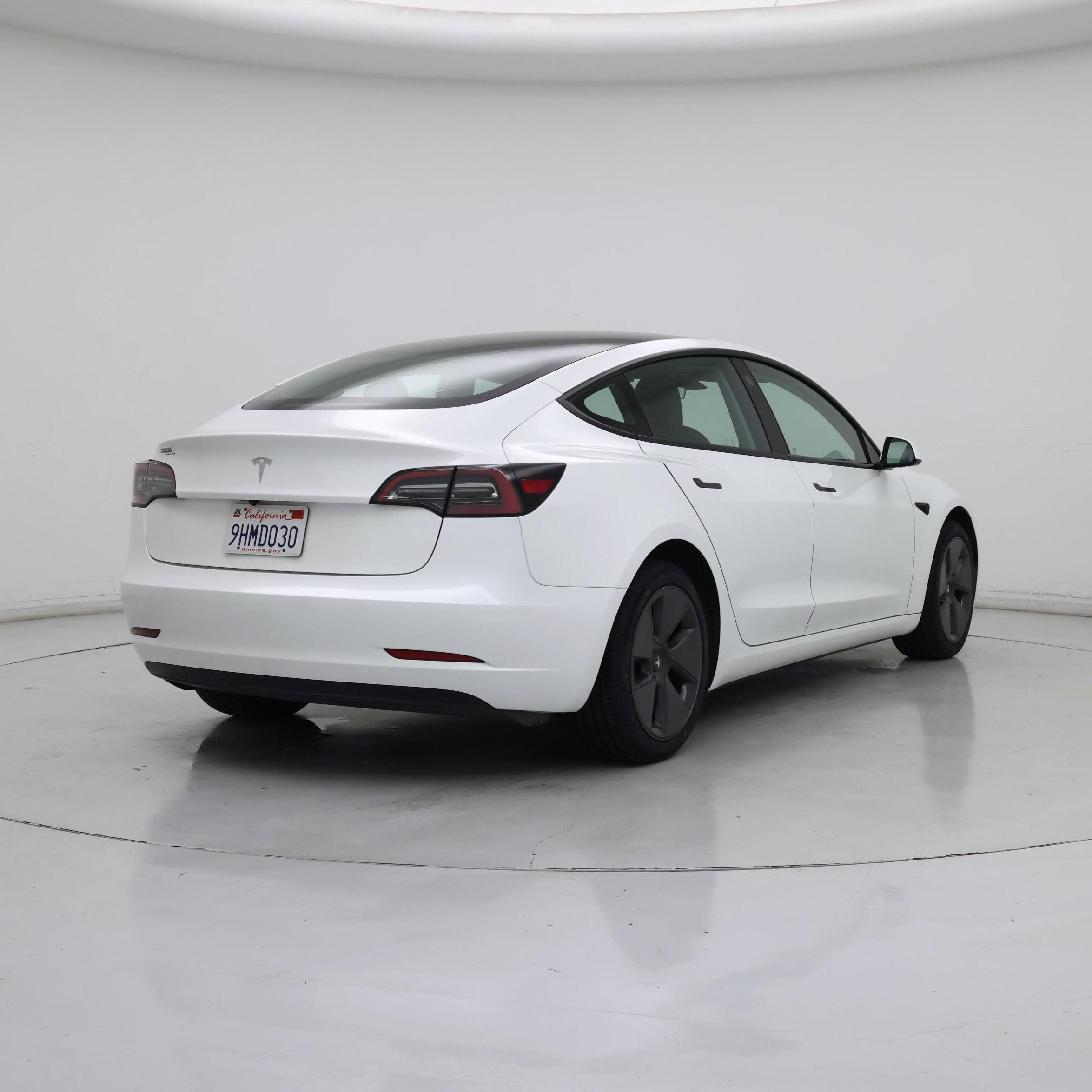 Thumbnail: 2023 Tesla Model 3 - 8