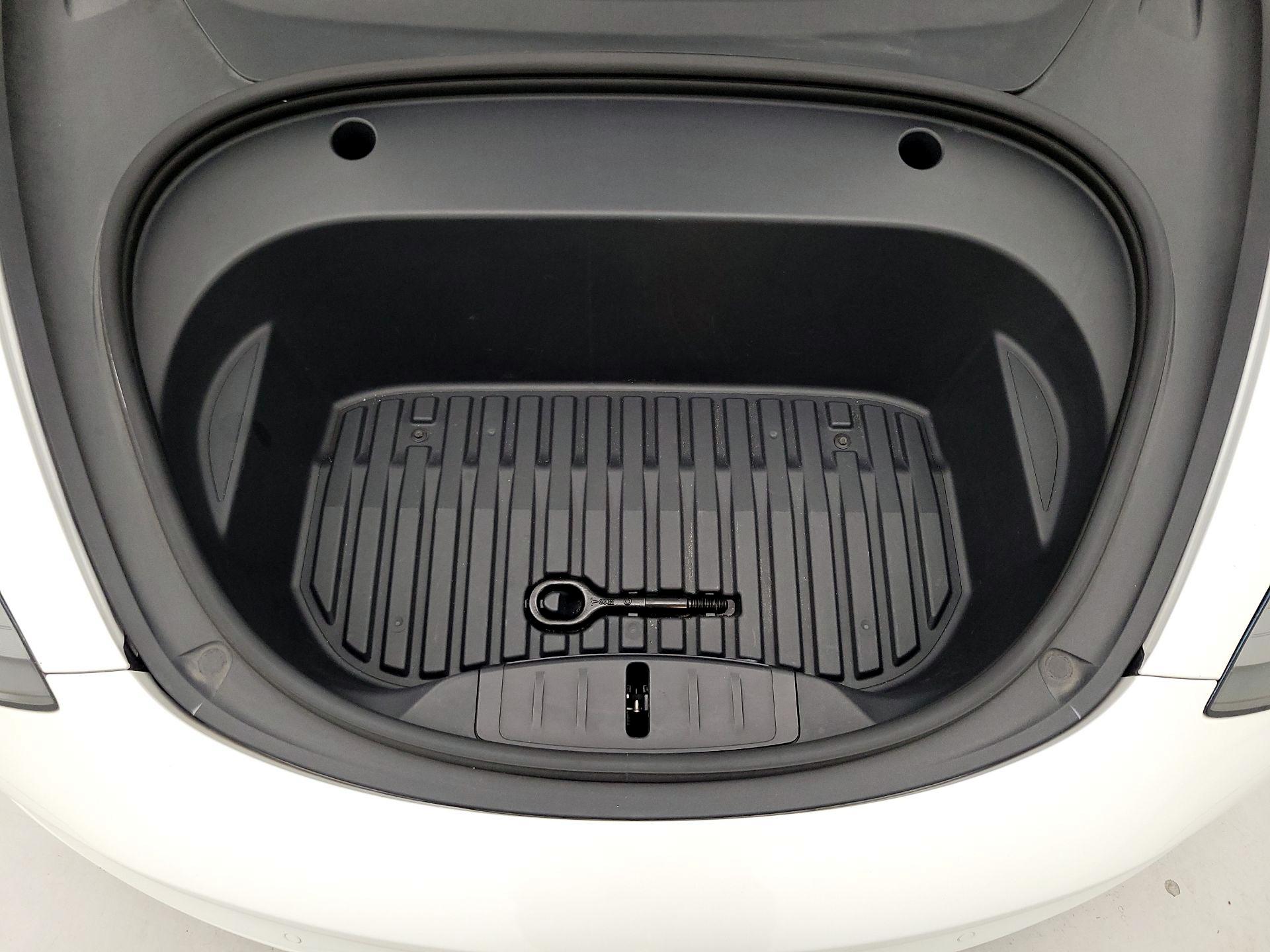 Thumbnail: 2021 Tesla Model 3 - 20