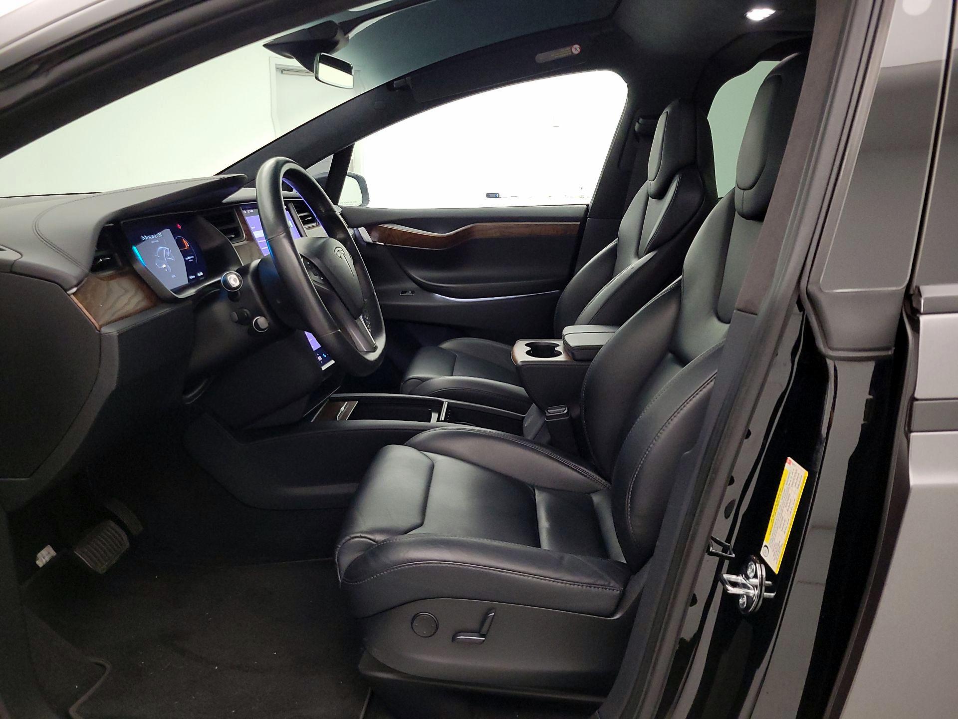 Thumbnail: 2019 Tesla Model X - 11