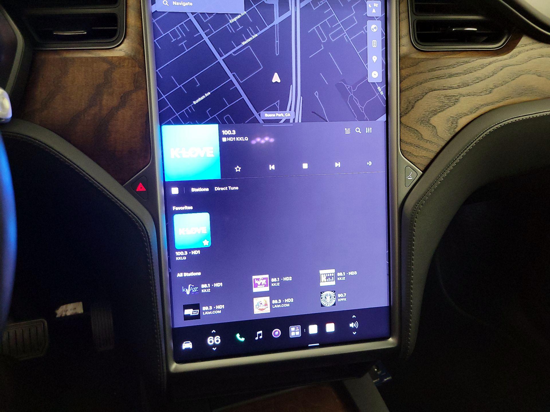Thumbnail: 2019 Tesla Model X - 15