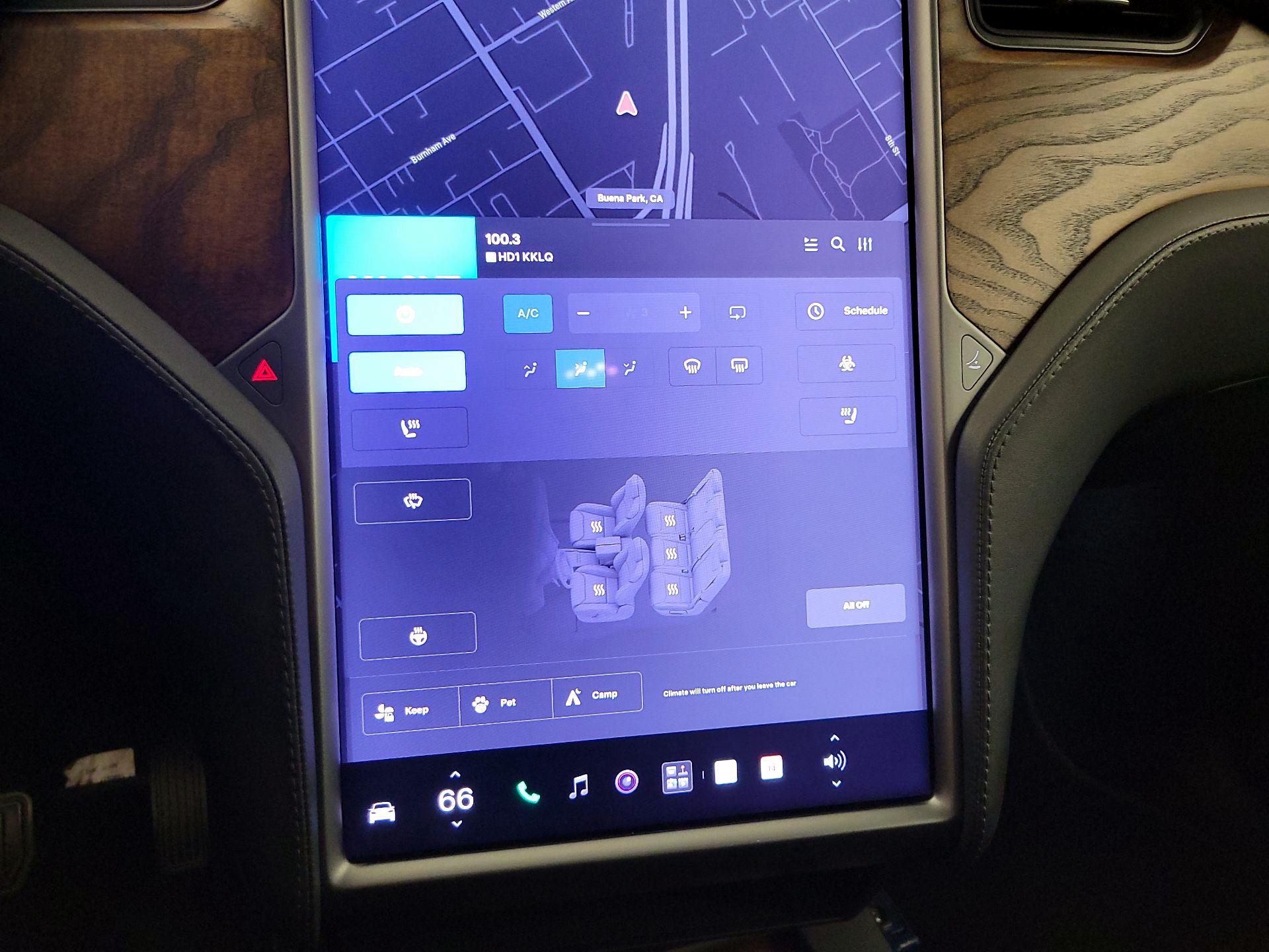 Thumbnail: 2019 Tesla Model X - 16