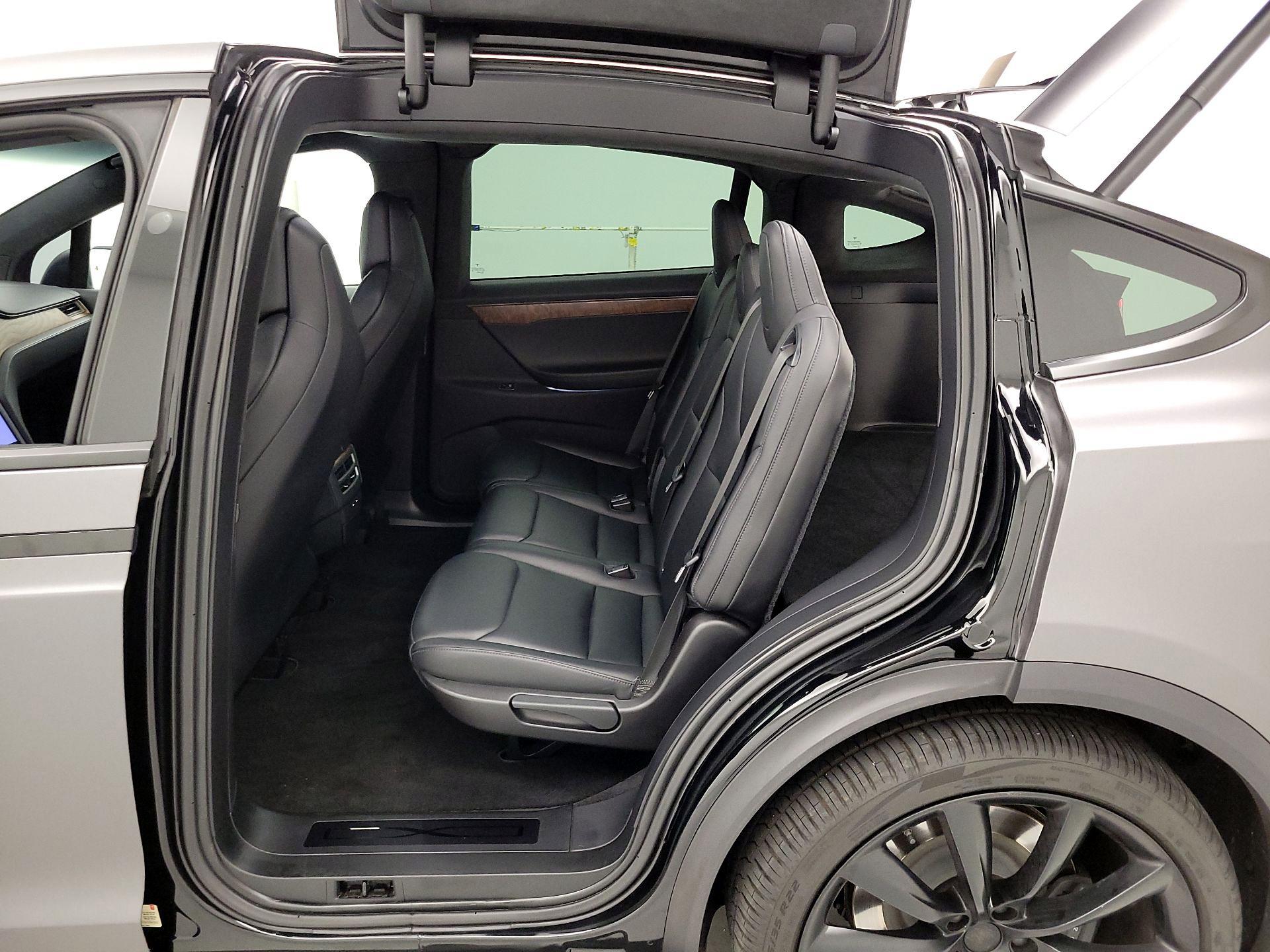 Thumbnail: 2019 Tesla Model X - 18