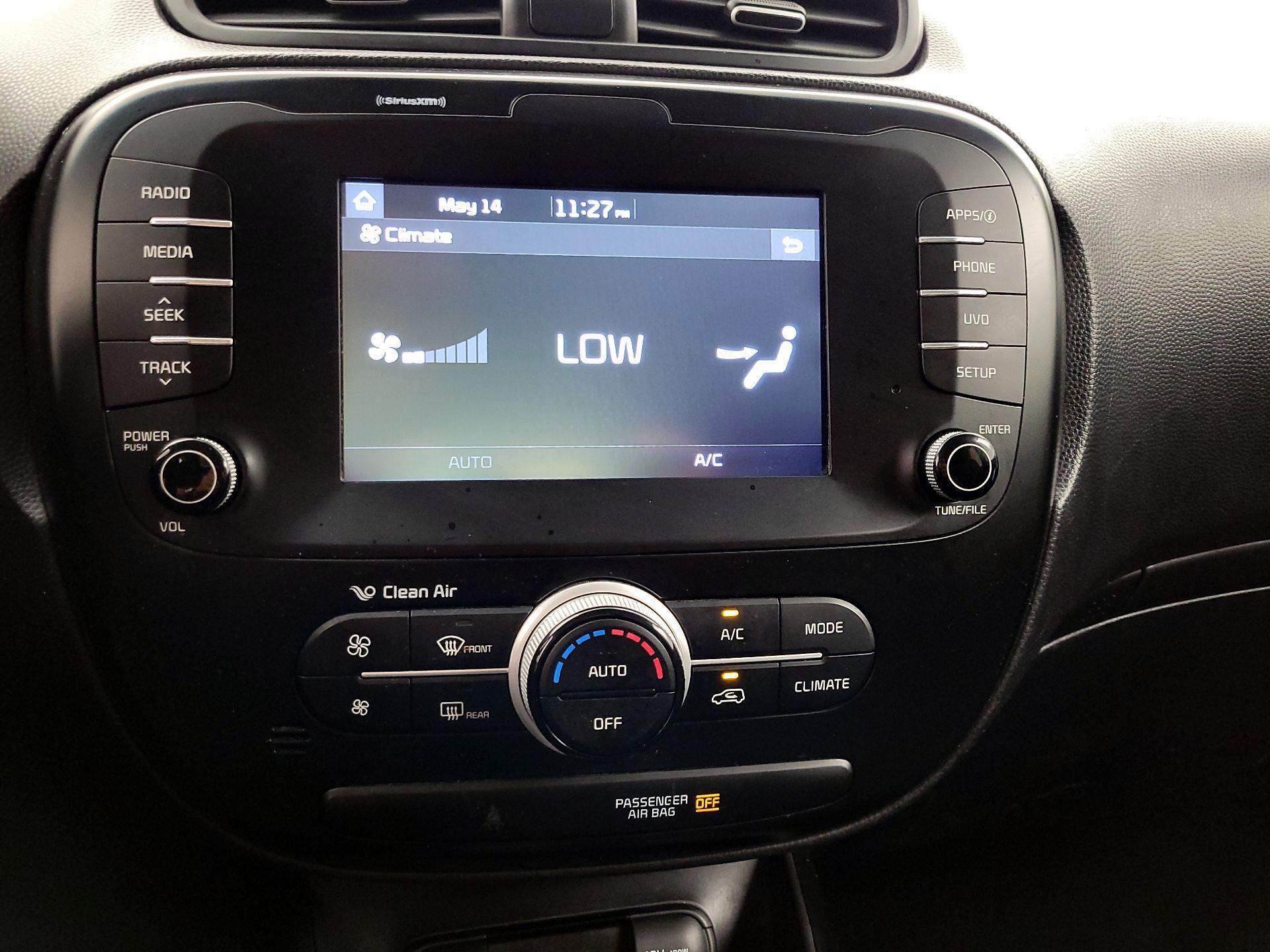 Thumbnail: 2019 Kia Soul - 16