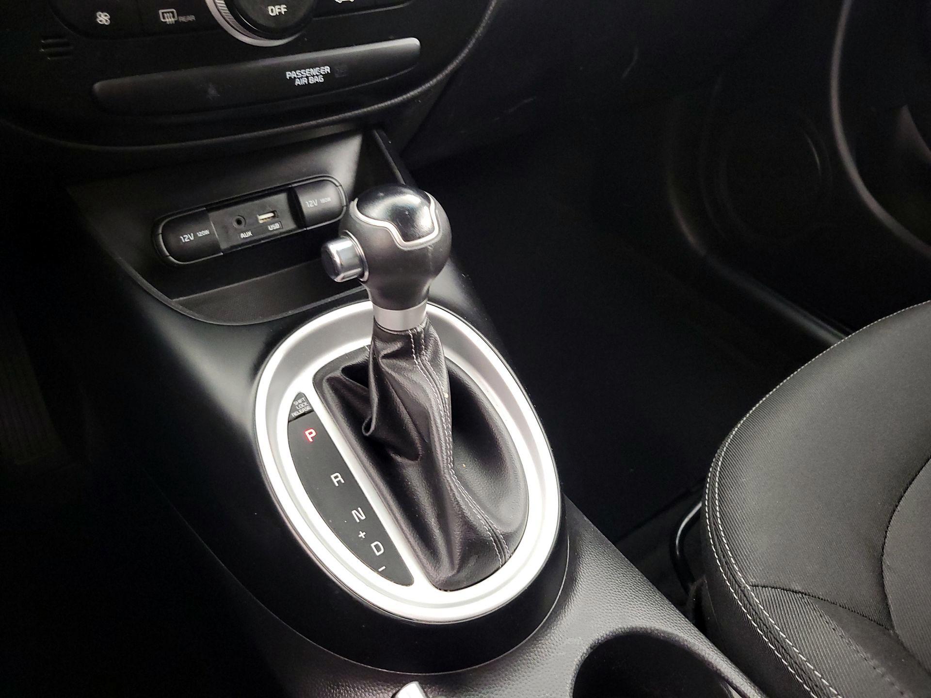 Thumbnail: 2019 Kia Soul - 17