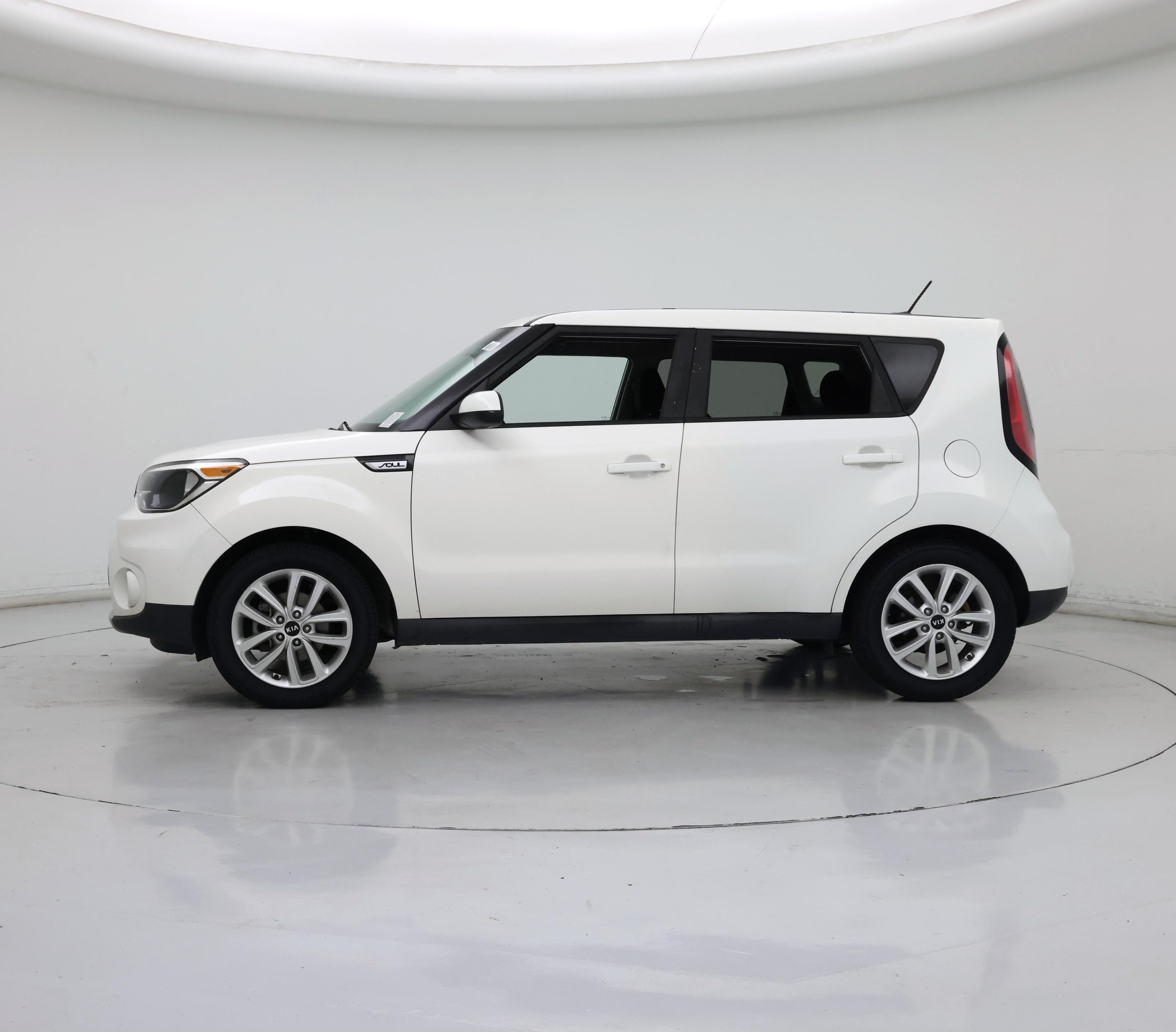 Thumbnail: 2019 Kia Soul - 3